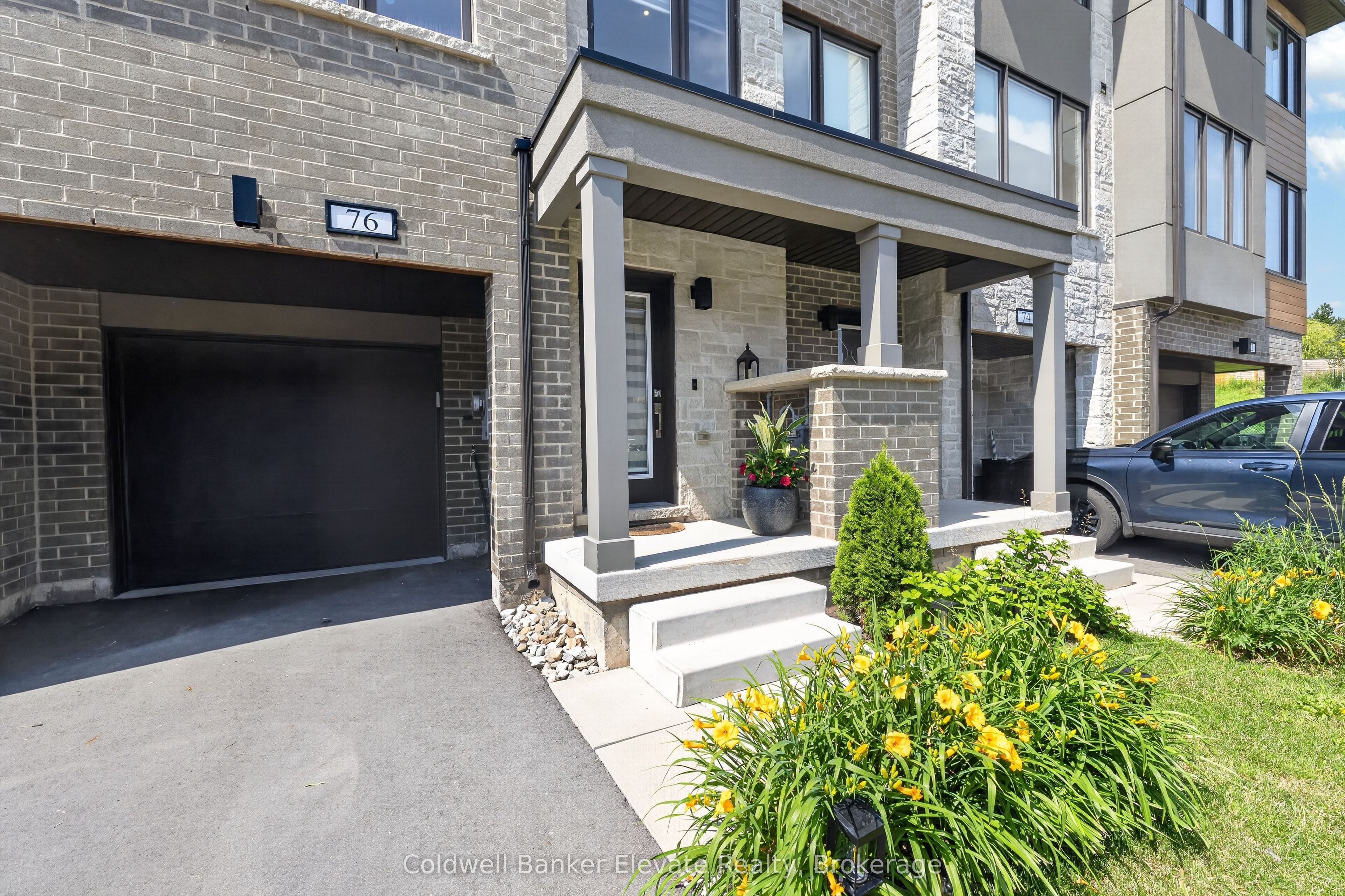 76 Windtree Way, Halton Hills, ON L7G 0P6 photo 2