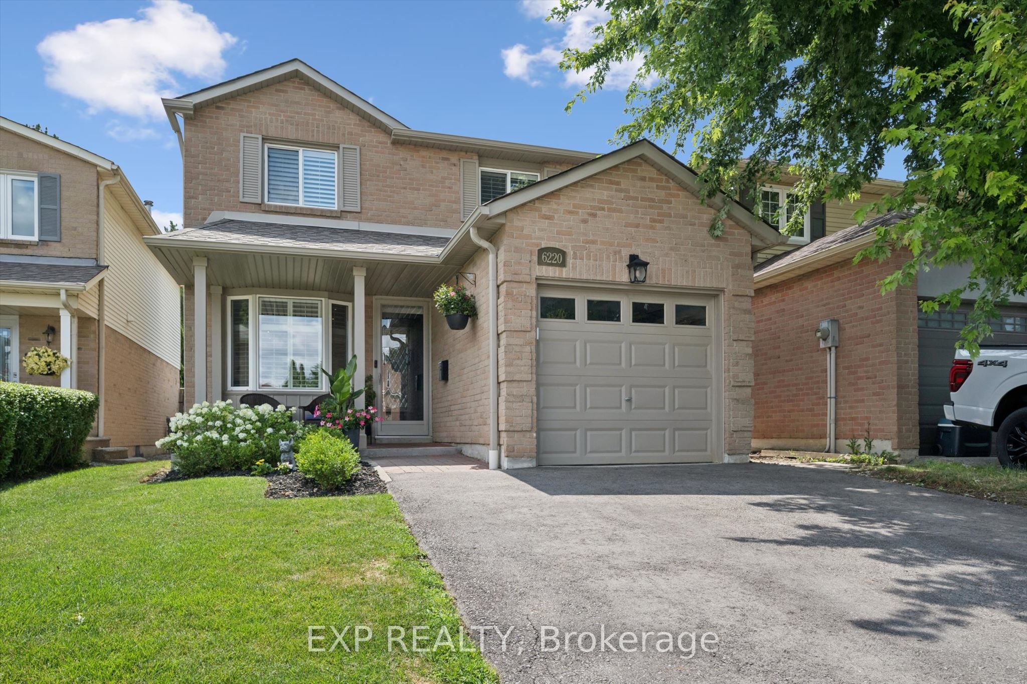 6220 Kindree Circle, Mississauga, ON L5N 3C2