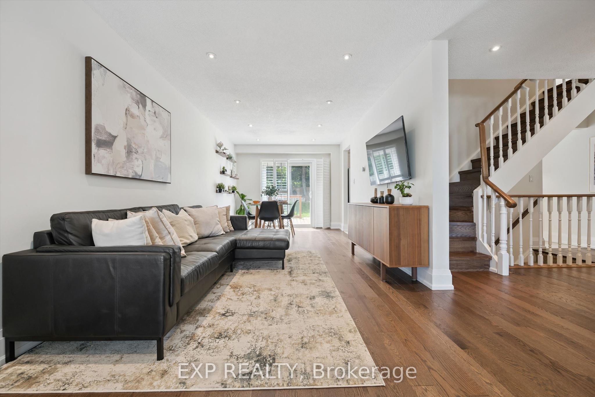 6220 Kindree Circle, Mississauga, ON L5N 3C2 photo 3