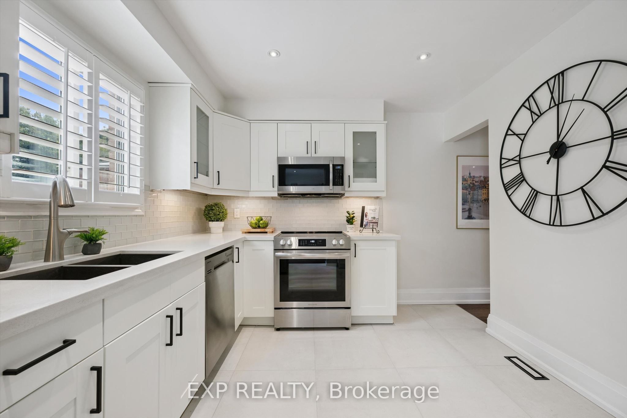 6220 Kindree Circle, Mississauga, ON L5N 3C2 photo 5