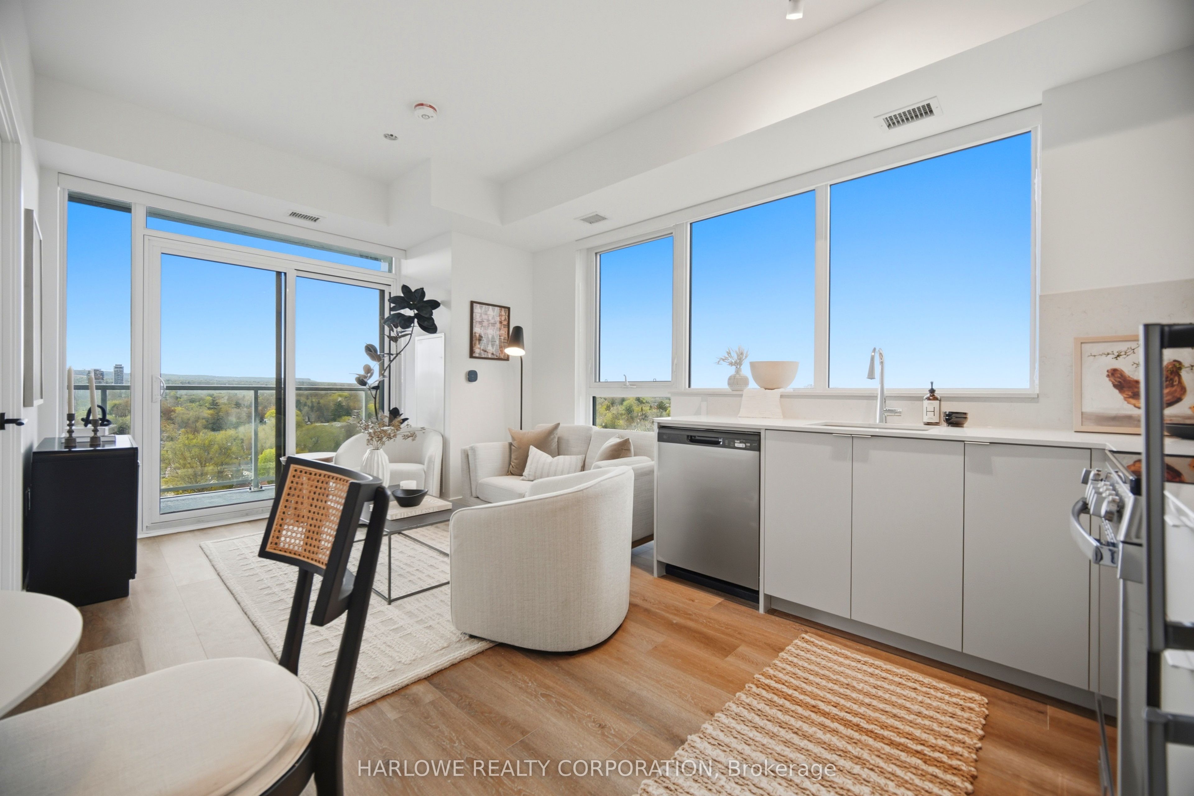 2088 James Street 1203, Burlington, ON L7R 0H2