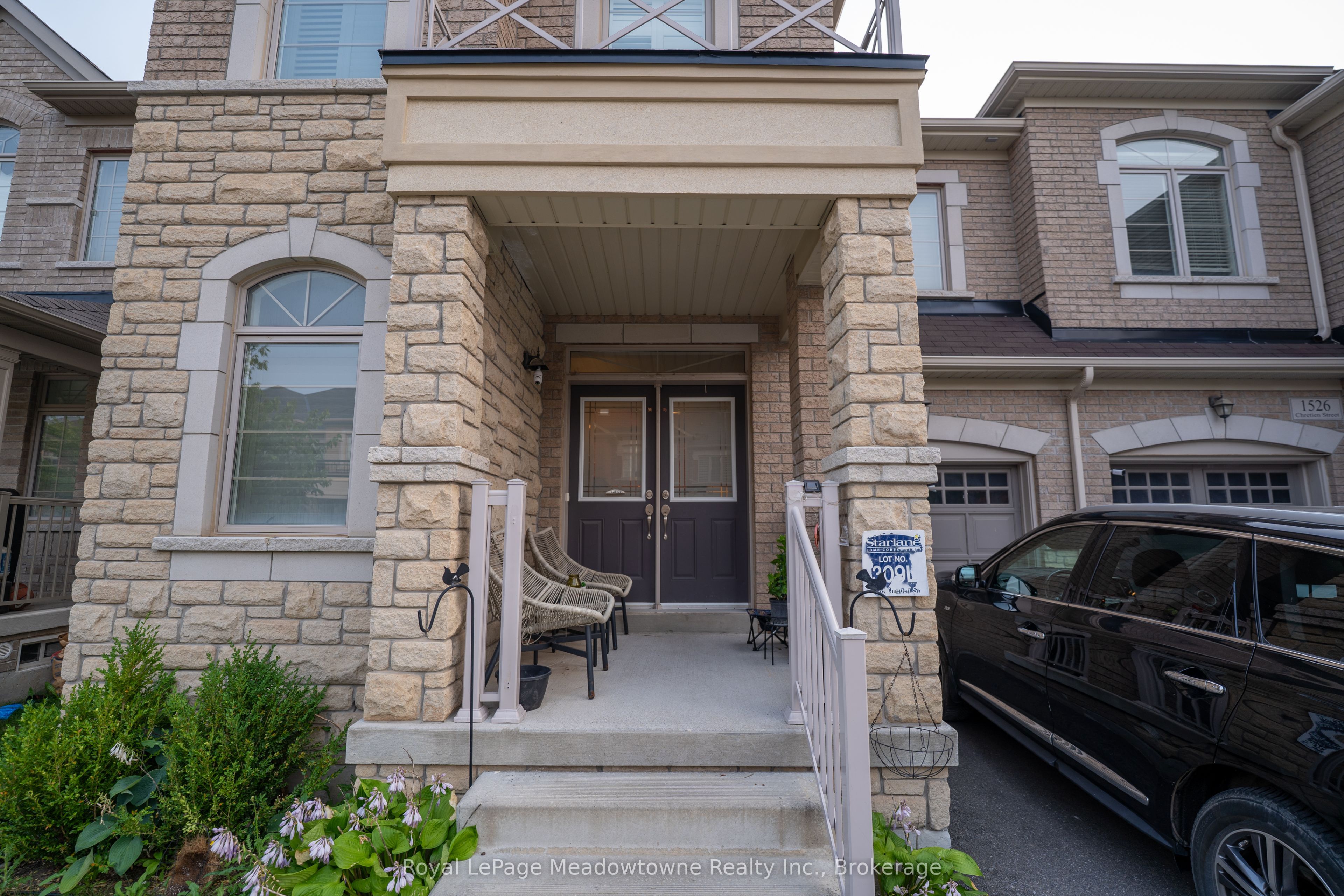 1528 Chretien Street, Milton, ON L9E 1H2 photo 3