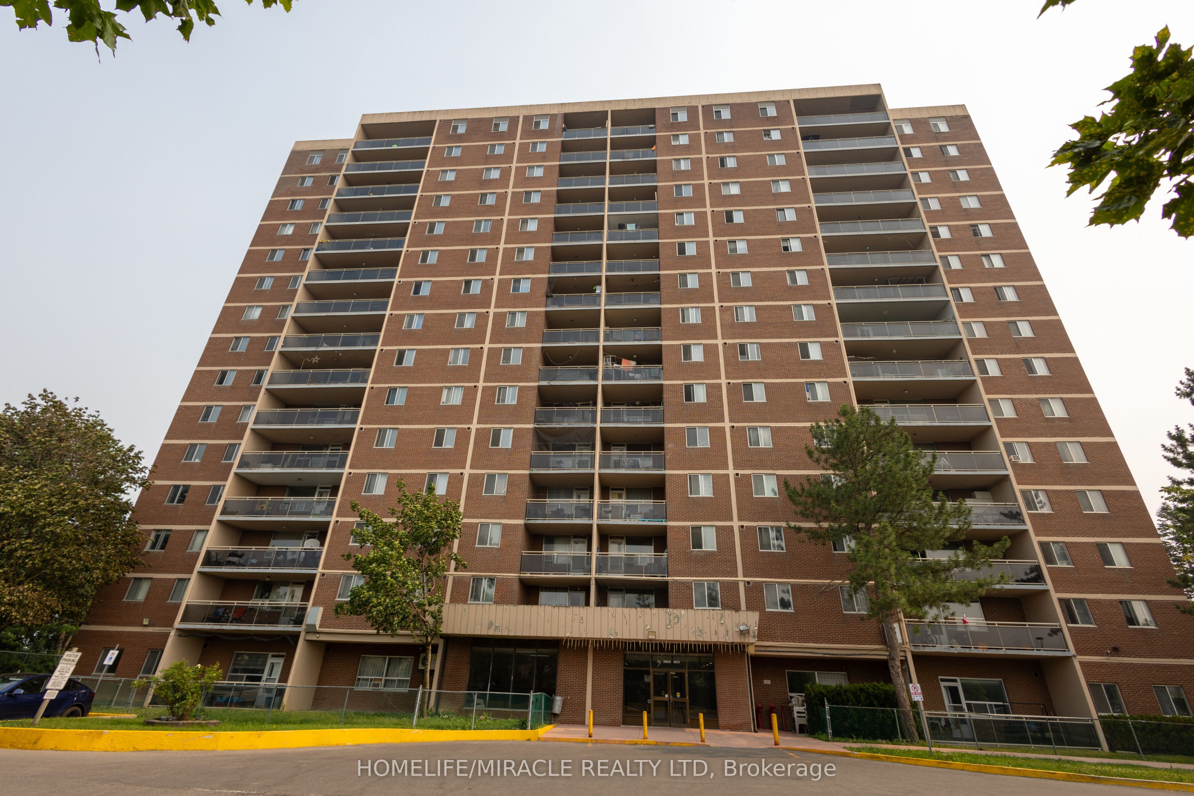 49 Silverstone Drive 1007, Toronto, ON M9V 3G2