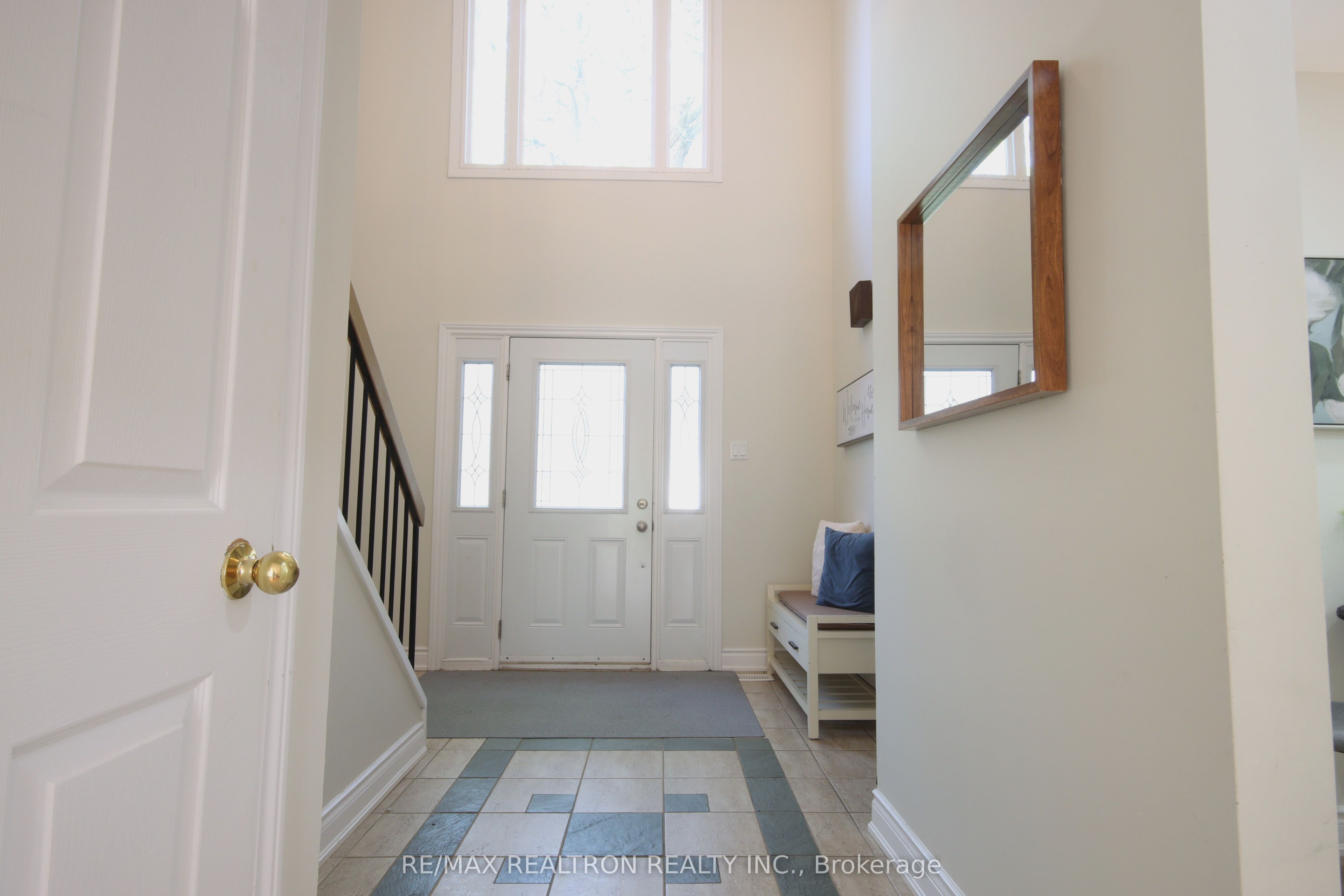 4272 Gayling Gardens, Mississauga, ON L5L 1Z9 photo 3