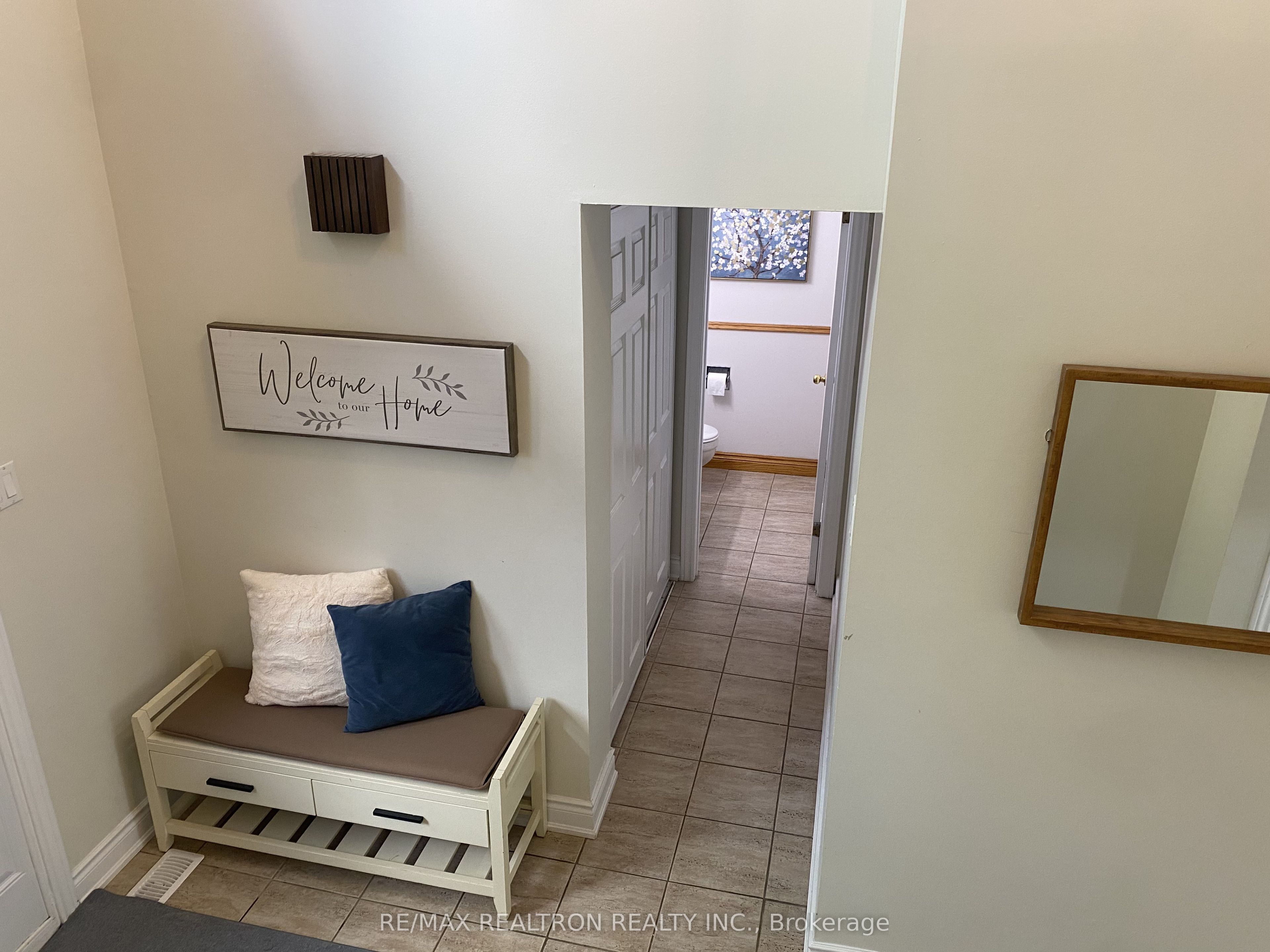 4272 Gayling Gardens, Mississauga, ON L5L 1Z9 photo 4