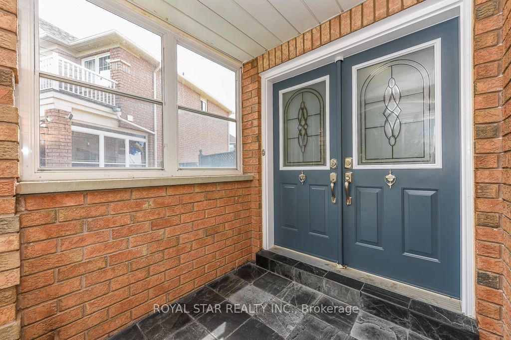 118 Tiller Trail, Brampton, ON L6X 4S8 photo 3