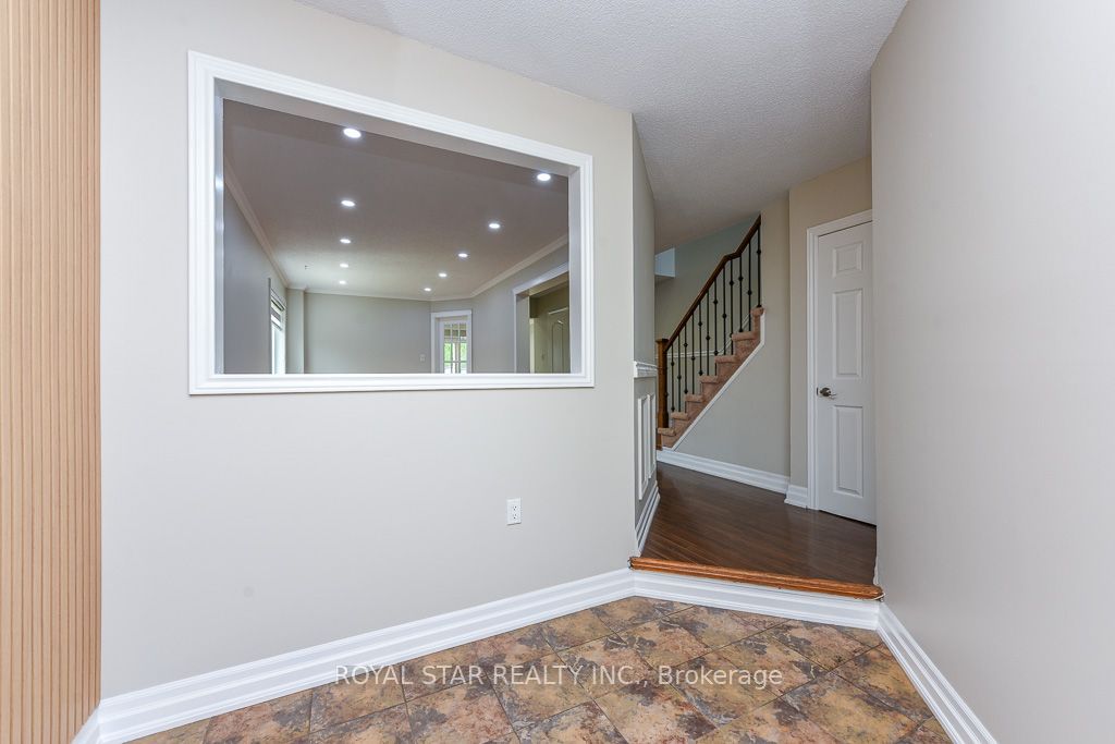 118 Tiller Trail, Brampton, ON L6X 4S8 photo 5