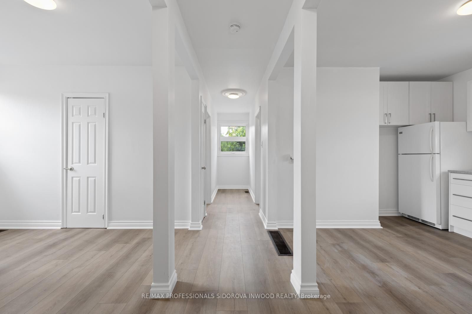 1 Dixon Road 2, Toronto, ON M9P 2K9 photo 4