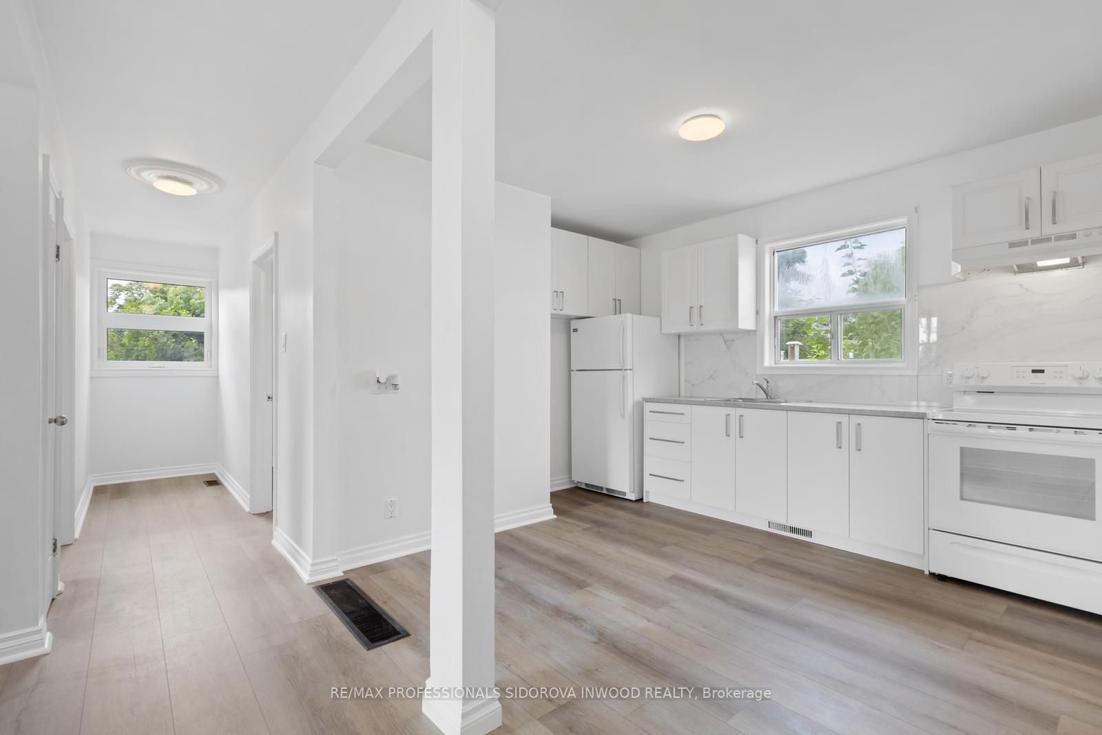 1 Dixon Road 2, Toronto, ON M9P 2K9 photo 5