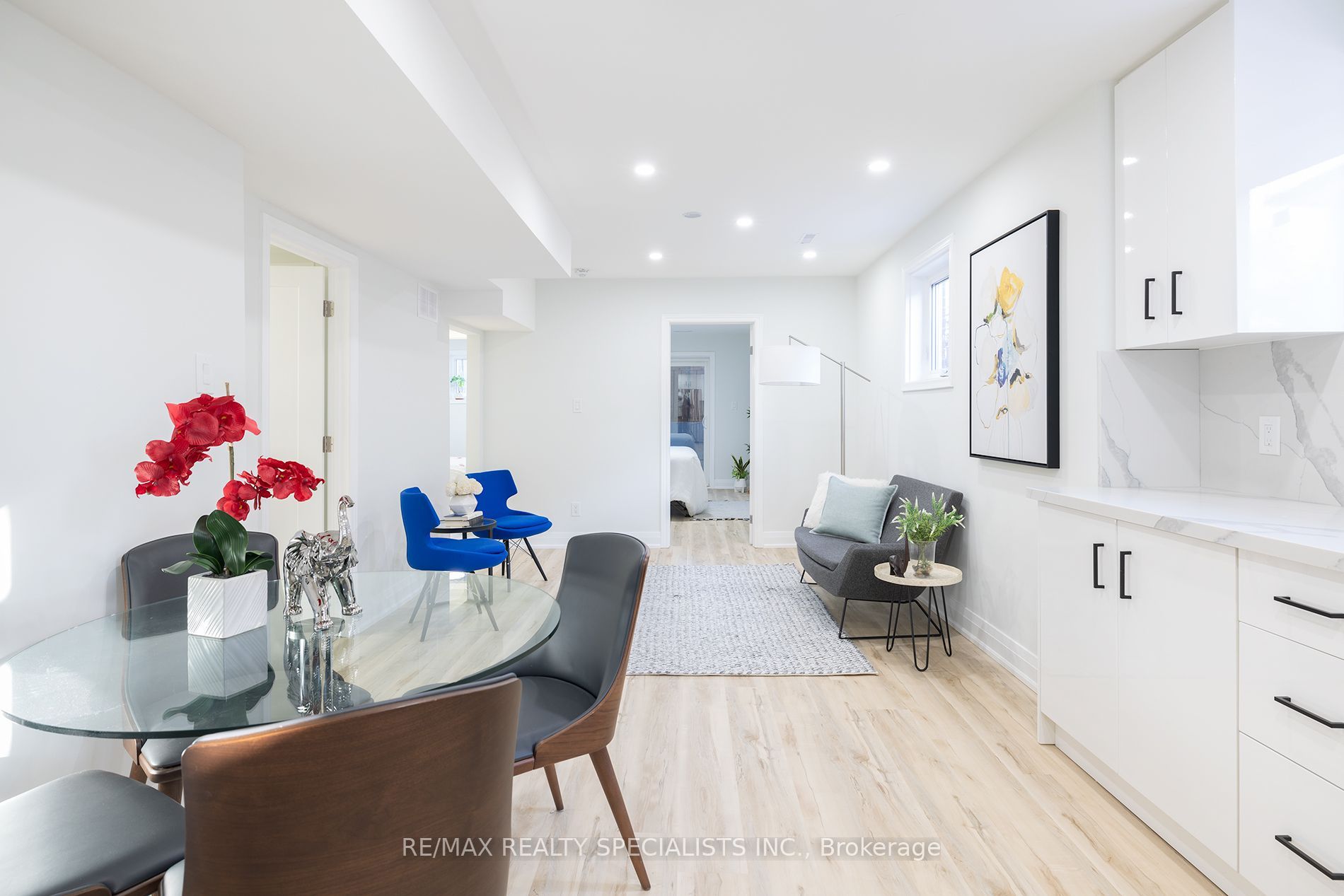 4279 Woodington Drive, Mississauga, ON L4Z 1M1 photo 3