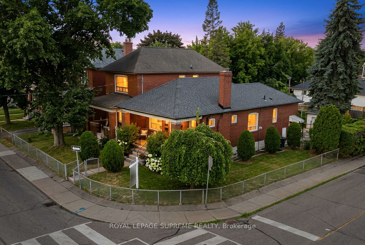 50 Brookside Avenue, Toronto, ON M6S 4G7