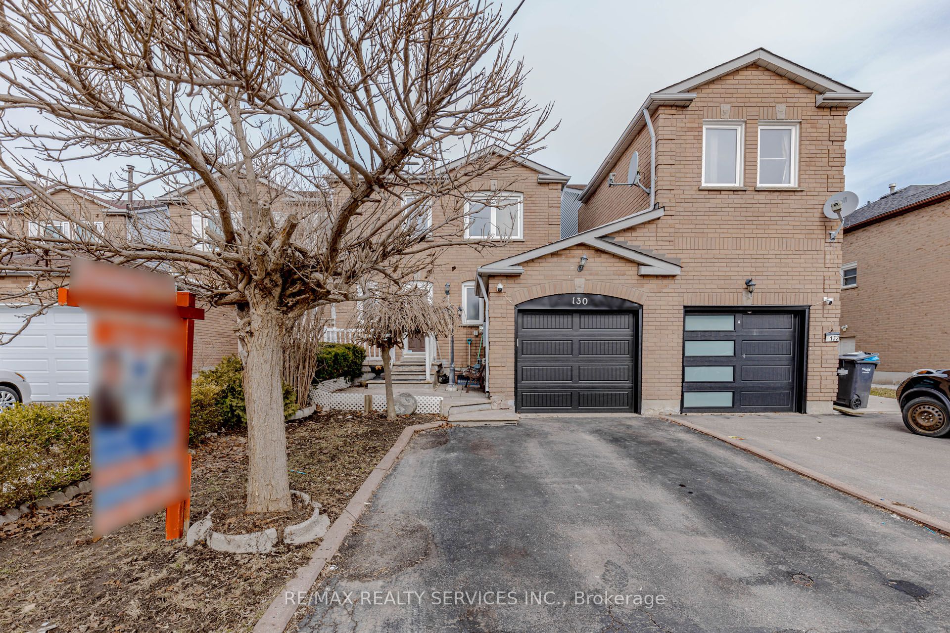 130 Cutters Crescent, Brampton, ON L6Y 4J8 photo 2