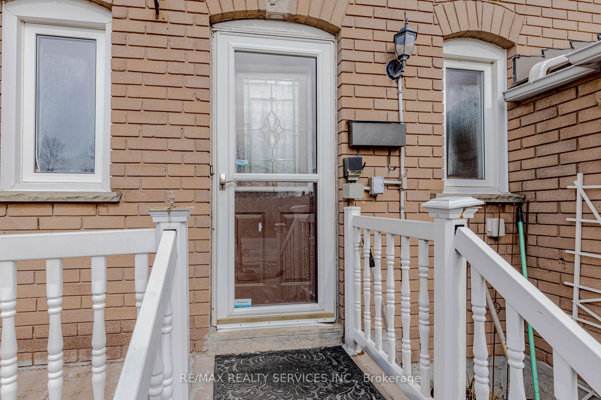 130 Cutters Crescent, Brampton, ON L6Y 4J8 photo 5