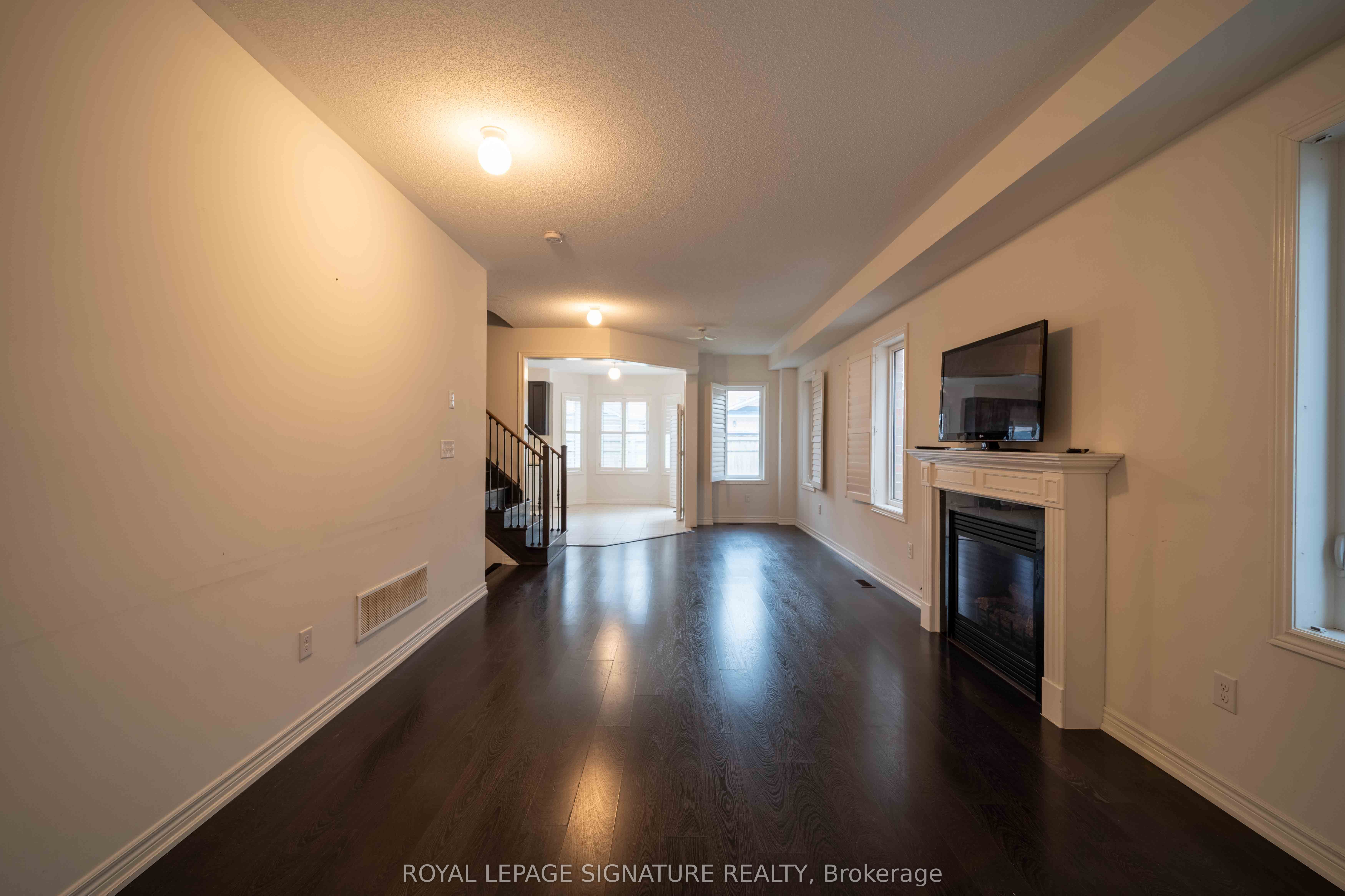 5570 Meadowcrest Avenue, Mississauga, ON L5M 0V1 photo 4