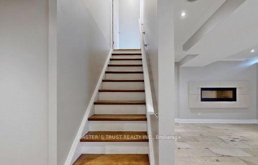 3064 Stornoway Circuit, Oakville, ON L6M 5H7 photo 3