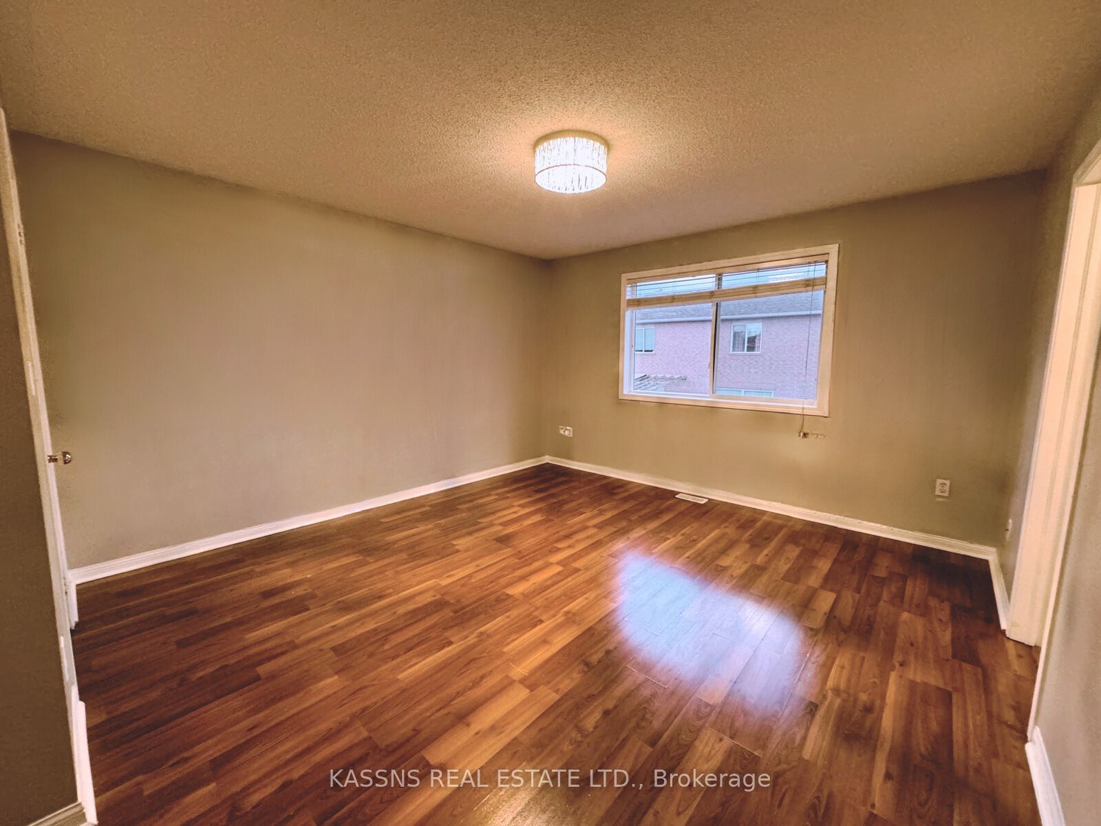 718 Irving Terrace, Milton, ON L9T 6H3 photo 5