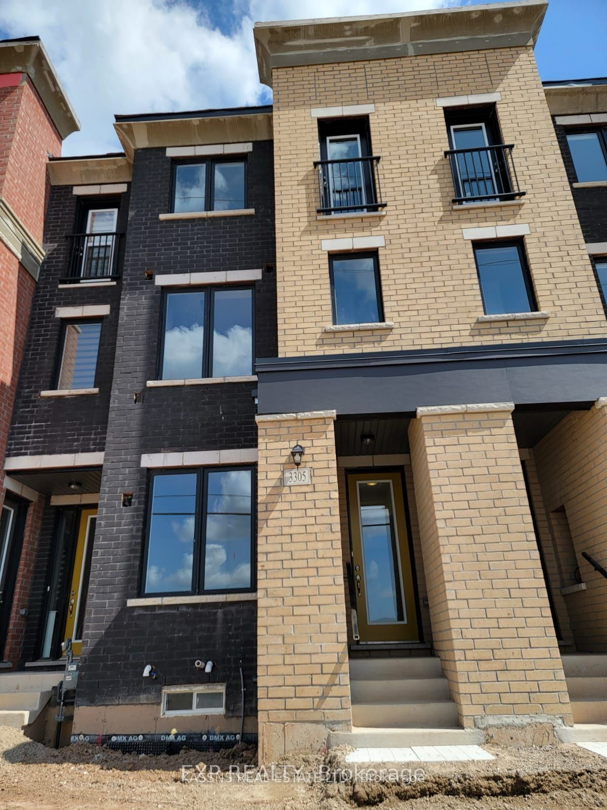 3305 Sixth Line, Oakville, ON L6H 0Z6 photo 3