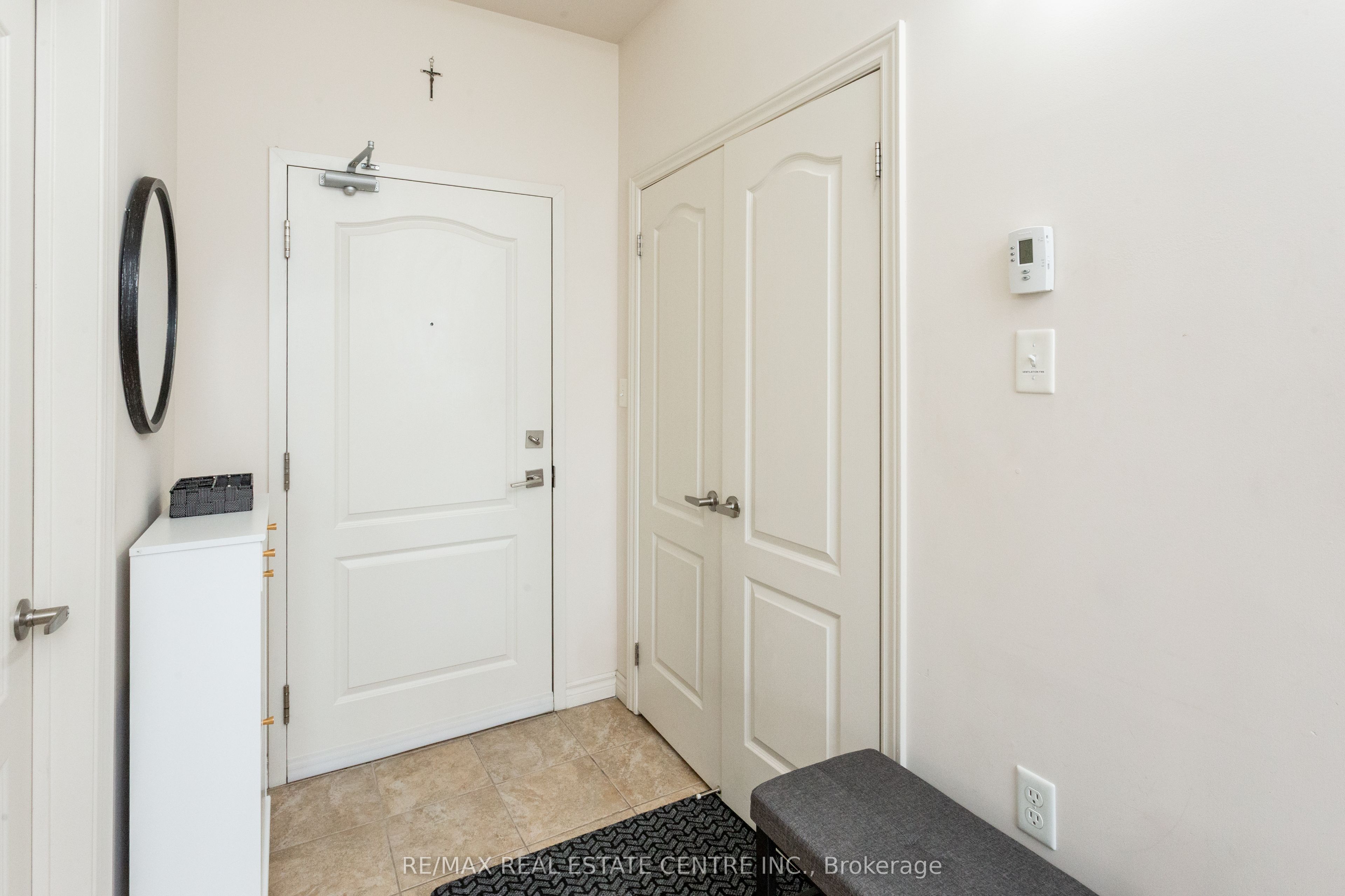 1460 Main Street 412, Milton, ON L9T 8W5 photo 4
