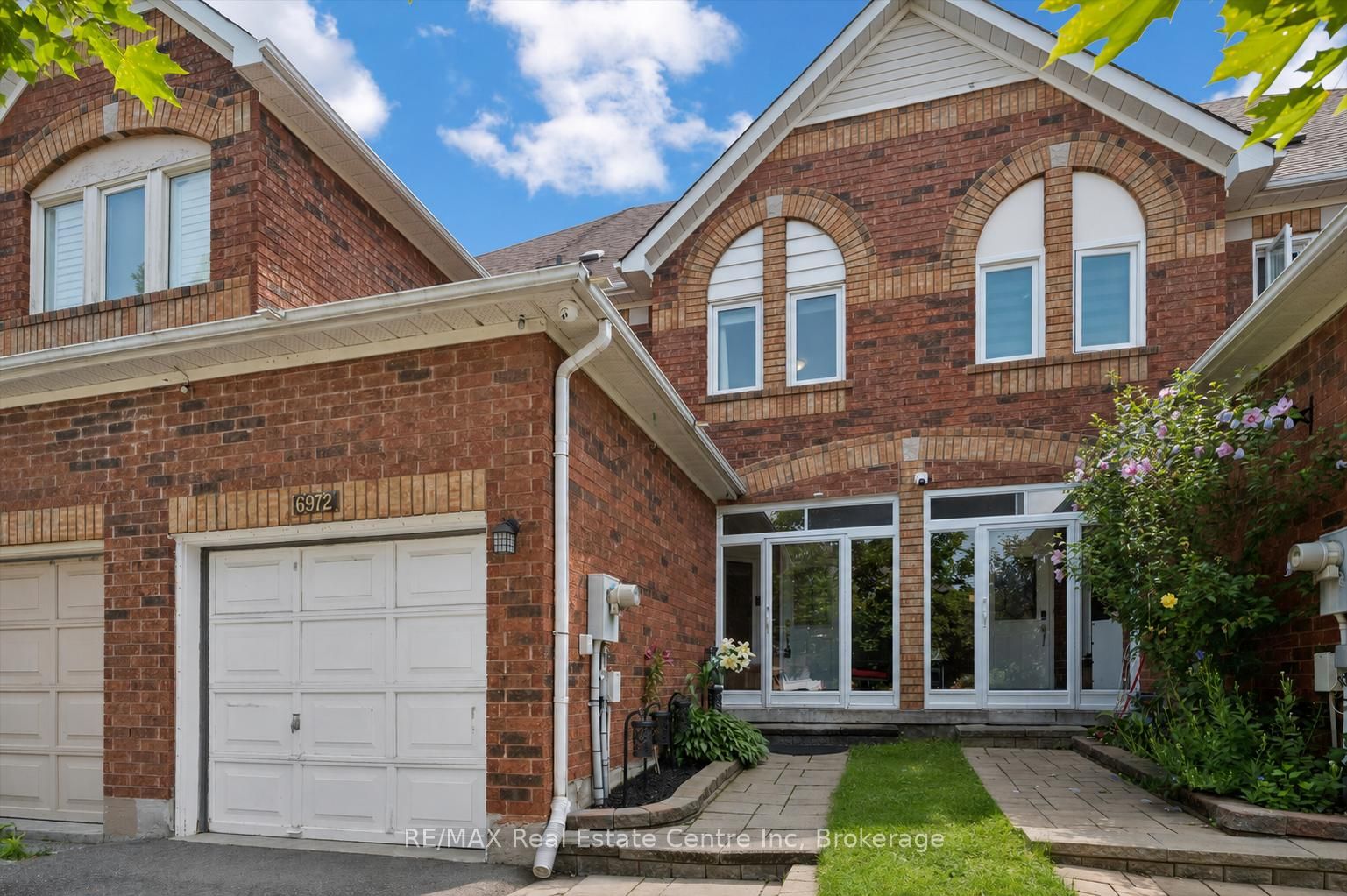 6972 Dunnview Court, Mississauga, ON L5N 7E4