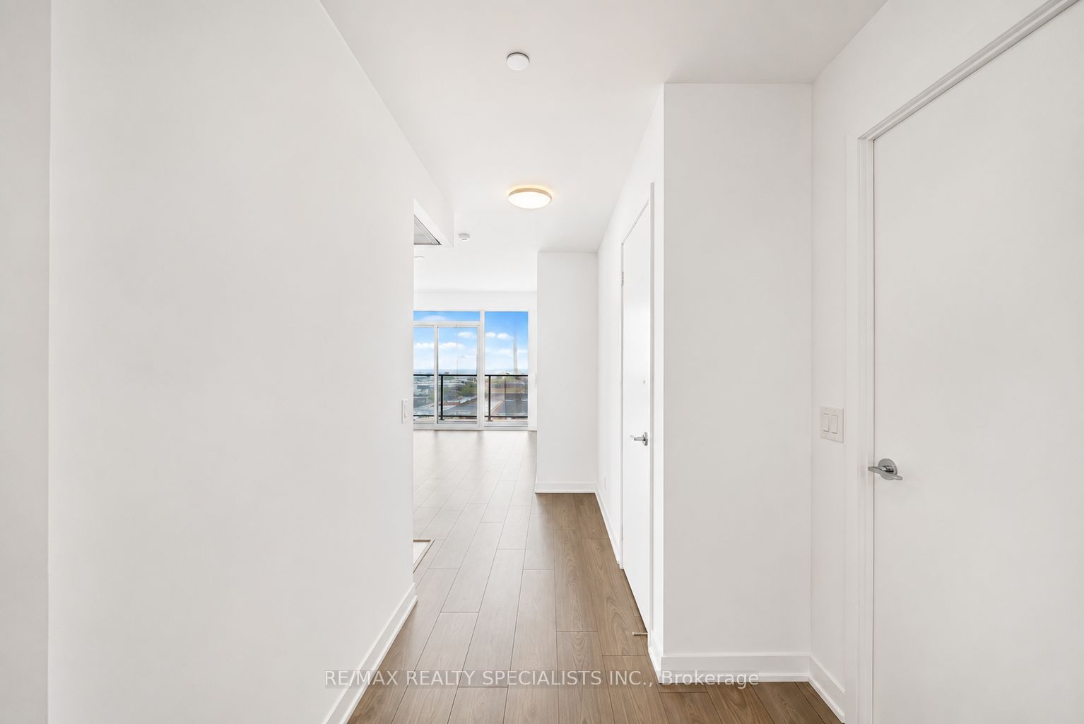 285 Dufferin Street 817, Toronto, ON M6K 1Z7 photo 5