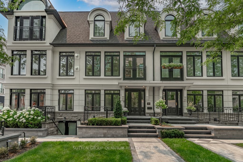 146 Reynolds Street, Oakville, ON L6J 3K9