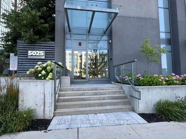 5025 Four Springs Avenue 1807, Mississauga, ON L5R 0G5 photo 3