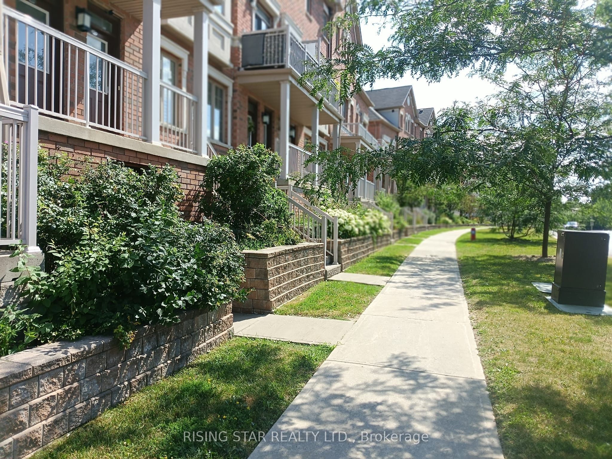 180 Howden Boulevard, Brampton, ON L6S 0E6 photo 3