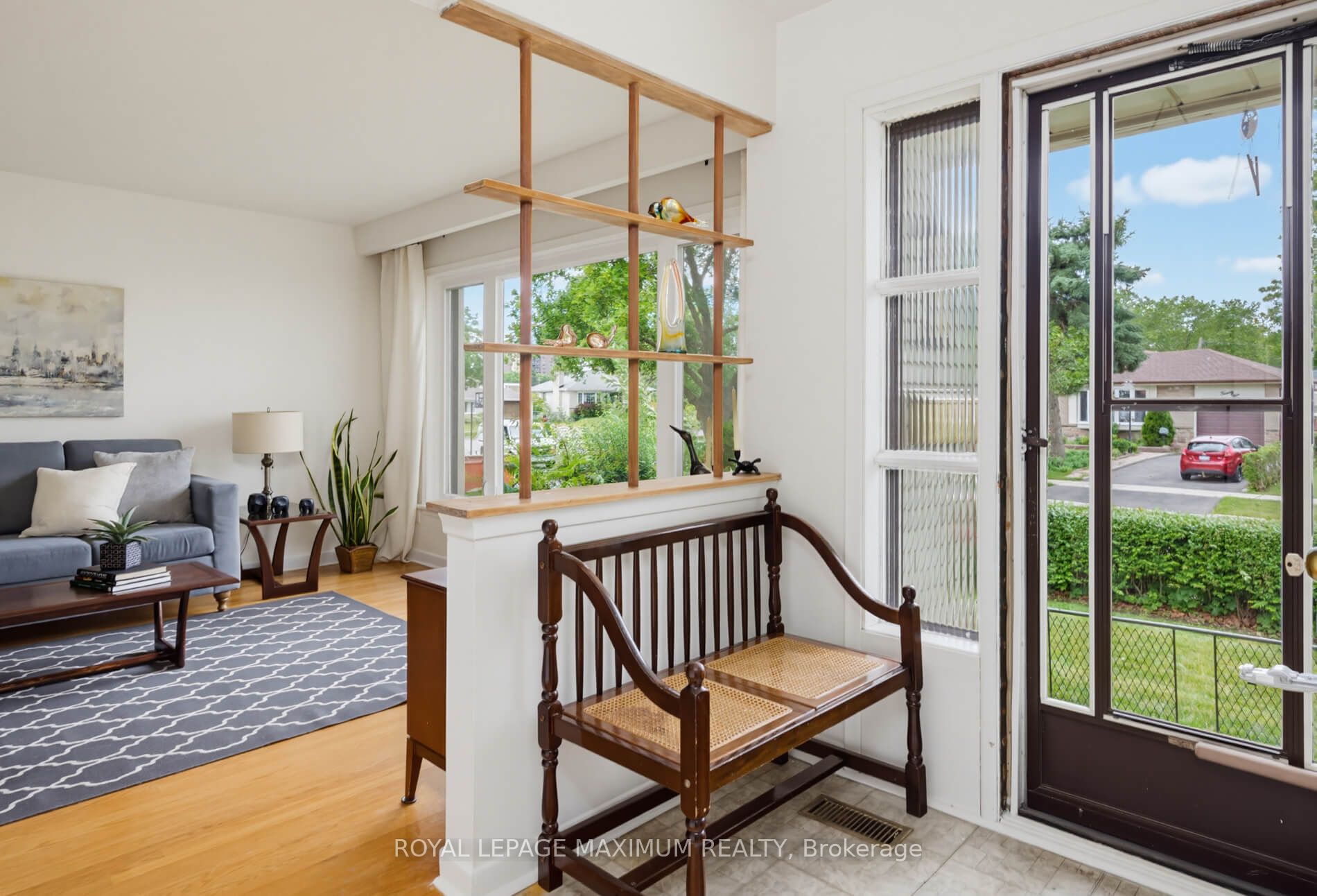 41 Strathavon Drive, Toronto, ON M9V 2H4 photo 5
