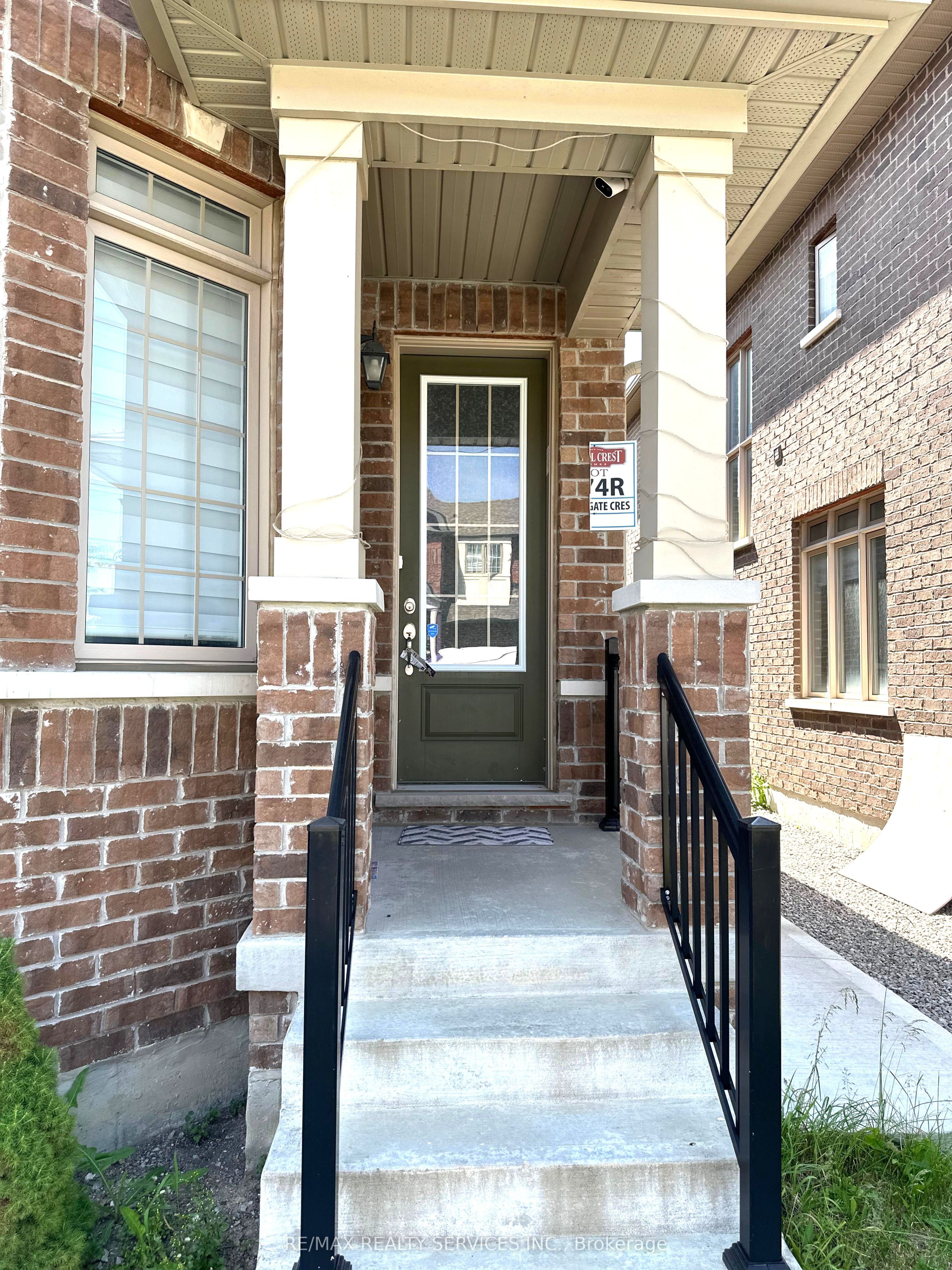 92 Folgate Crescent, Brampton, ON L6R 4A7 photo 5