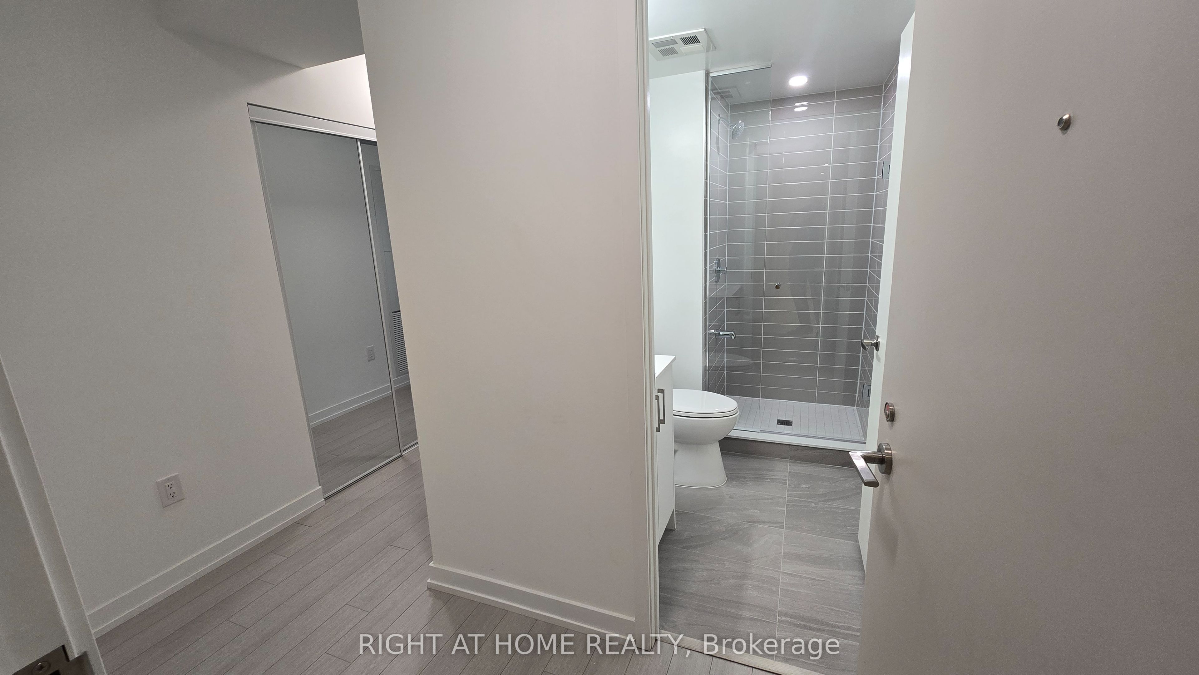 4010 Eglinton Avenue W 520, Toronto, ON M9A 0G5 photo 4