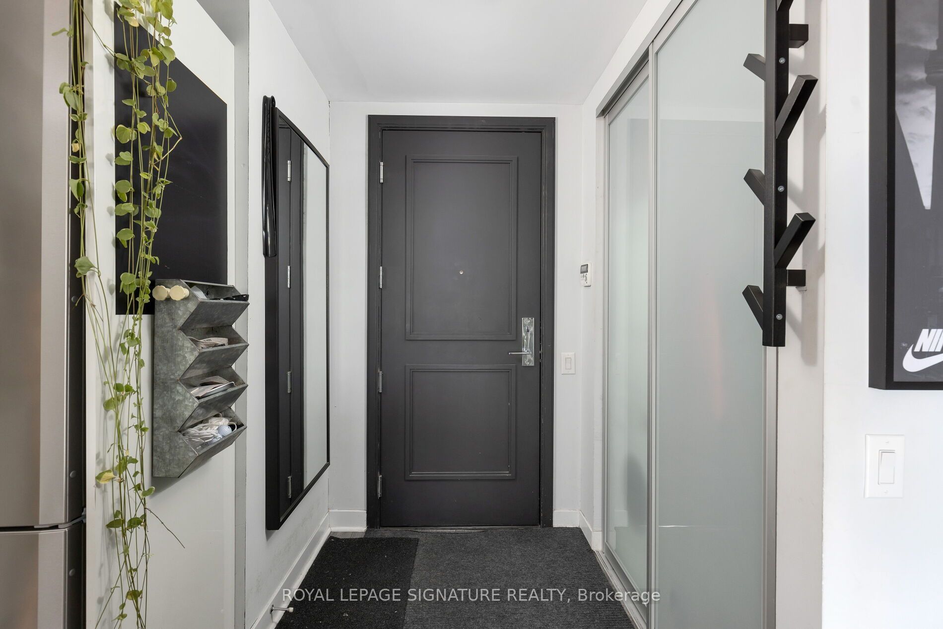 88 Park Lawn Road 1903, Toronto, ON M8Y 0B5 photo 2