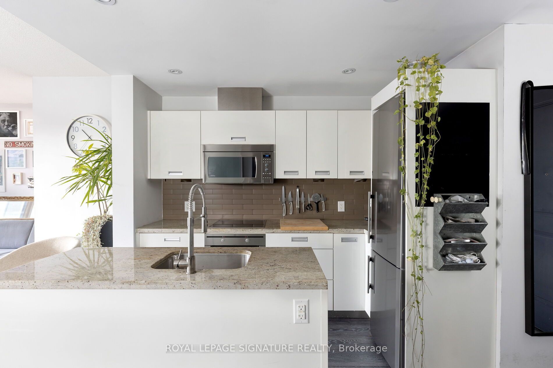 88 Park Lawn Road 1903, Toronto, ON M8Y 0B5 photo 5