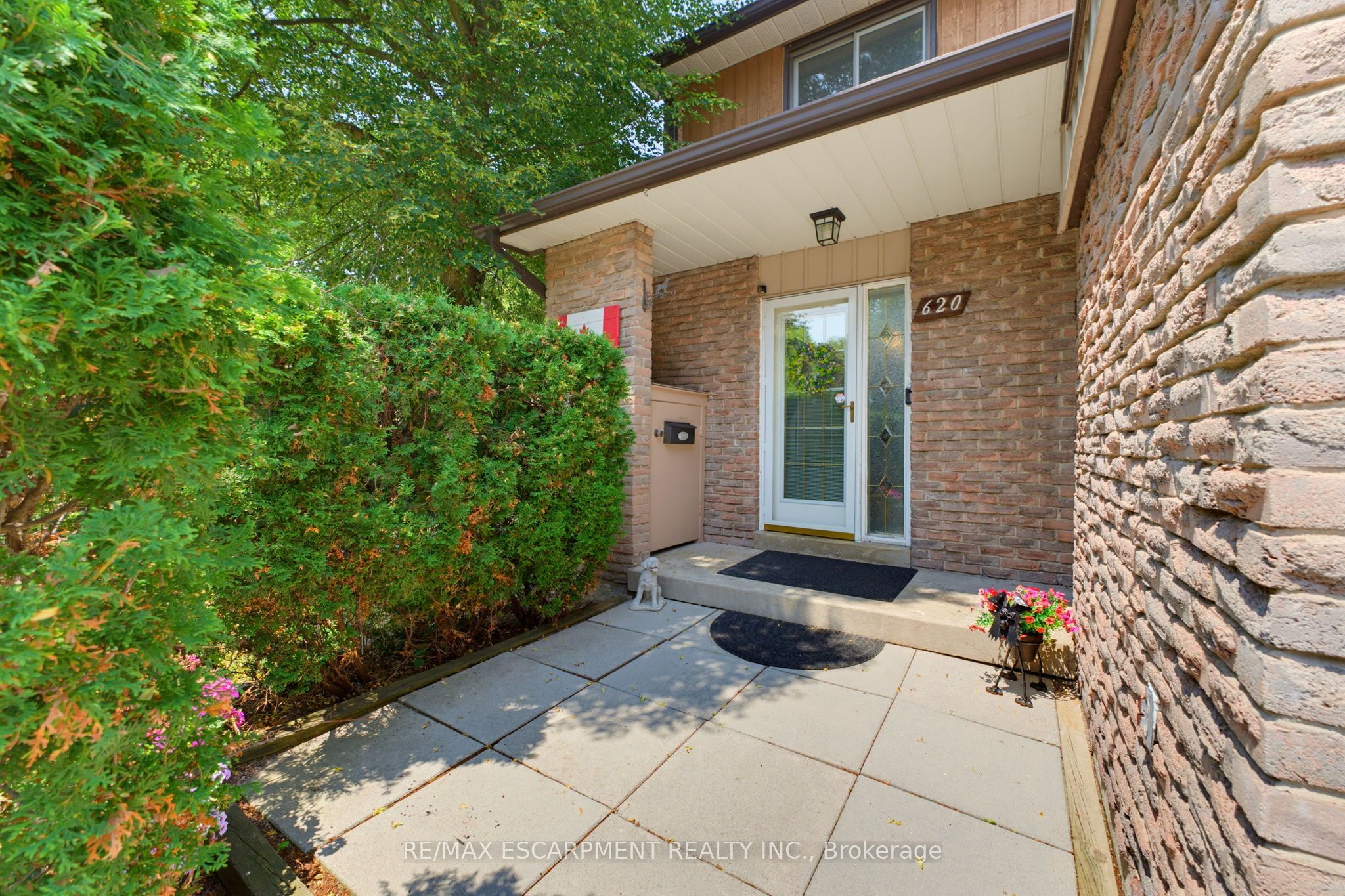 620 Forestwood Crescent, Burlington, ON L7L 4K5 photo 2