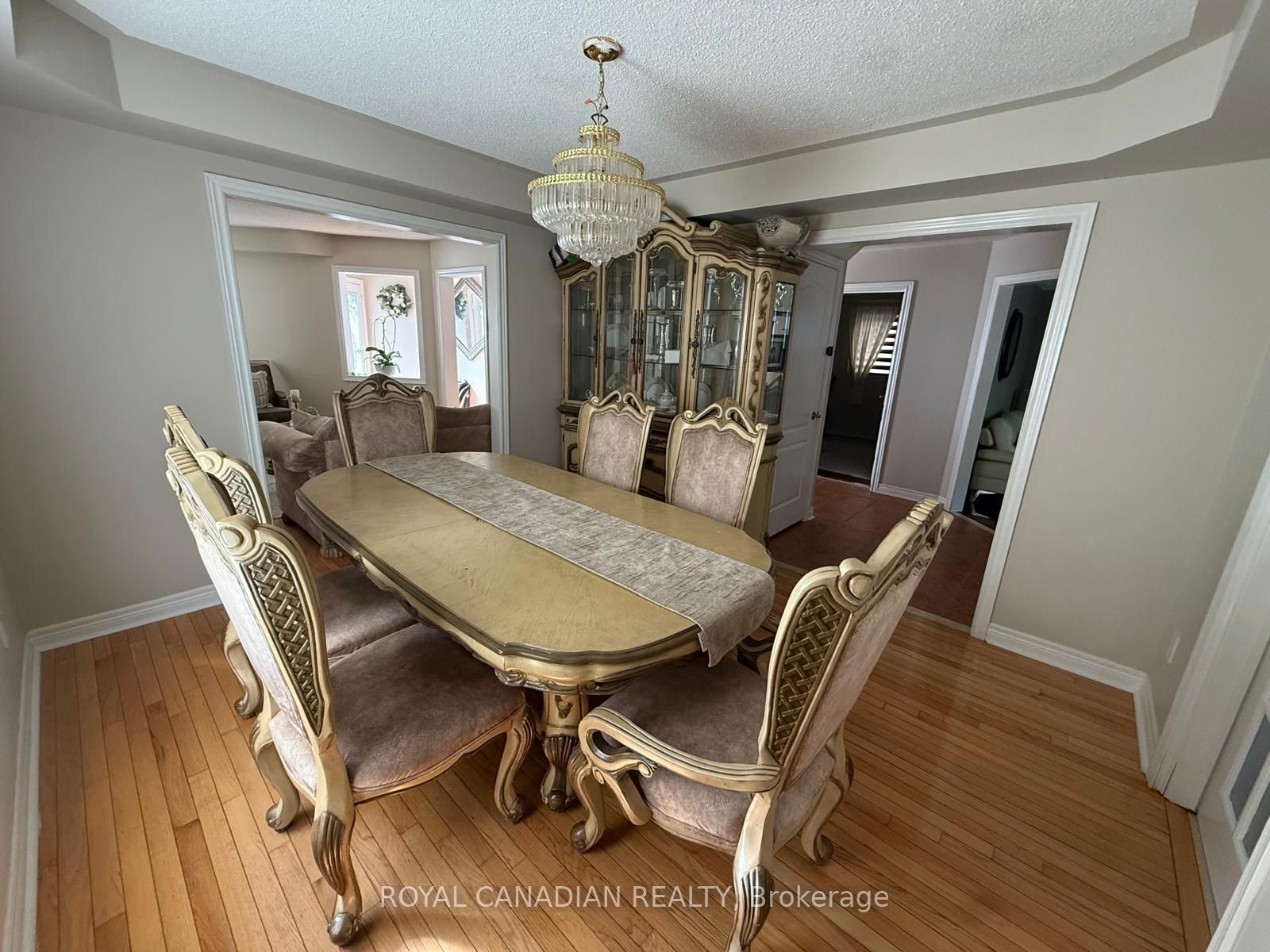 42 Cobblestone Court, Brampton, ON L6R 2S2 photo 2