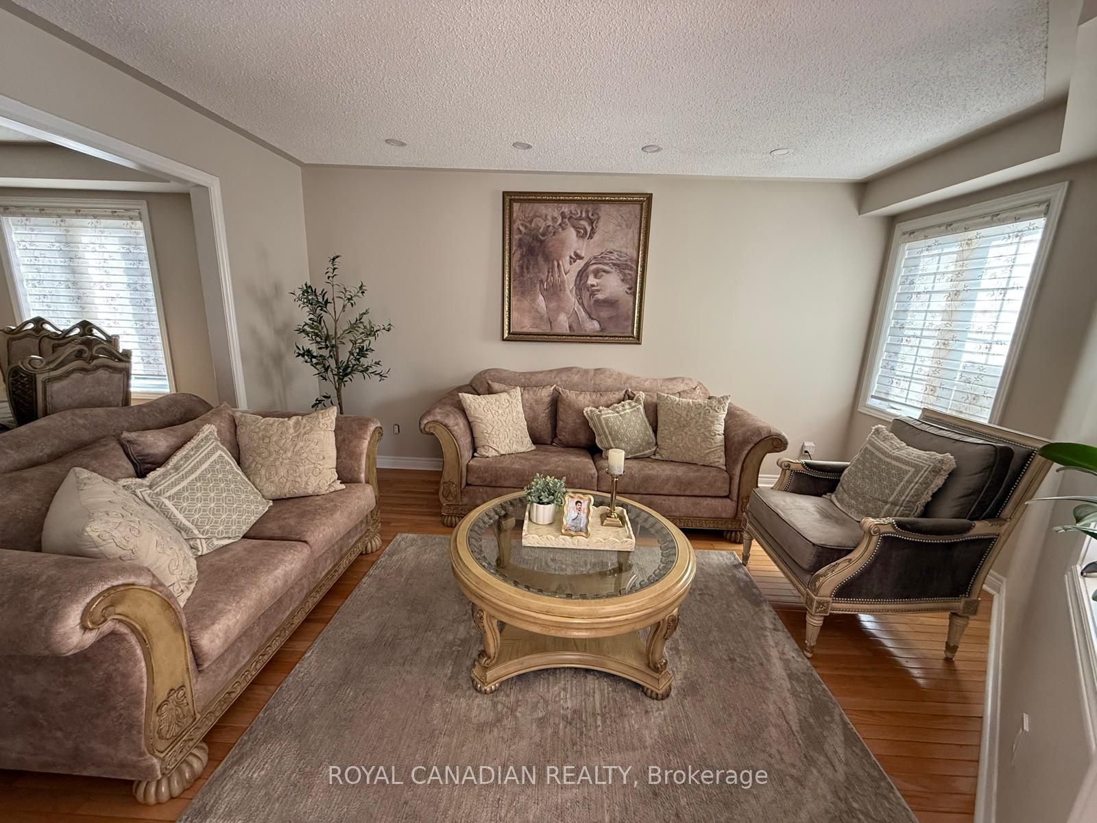 42 Cobblestone Court, Brampton, ON L6R 2S2 photo 3