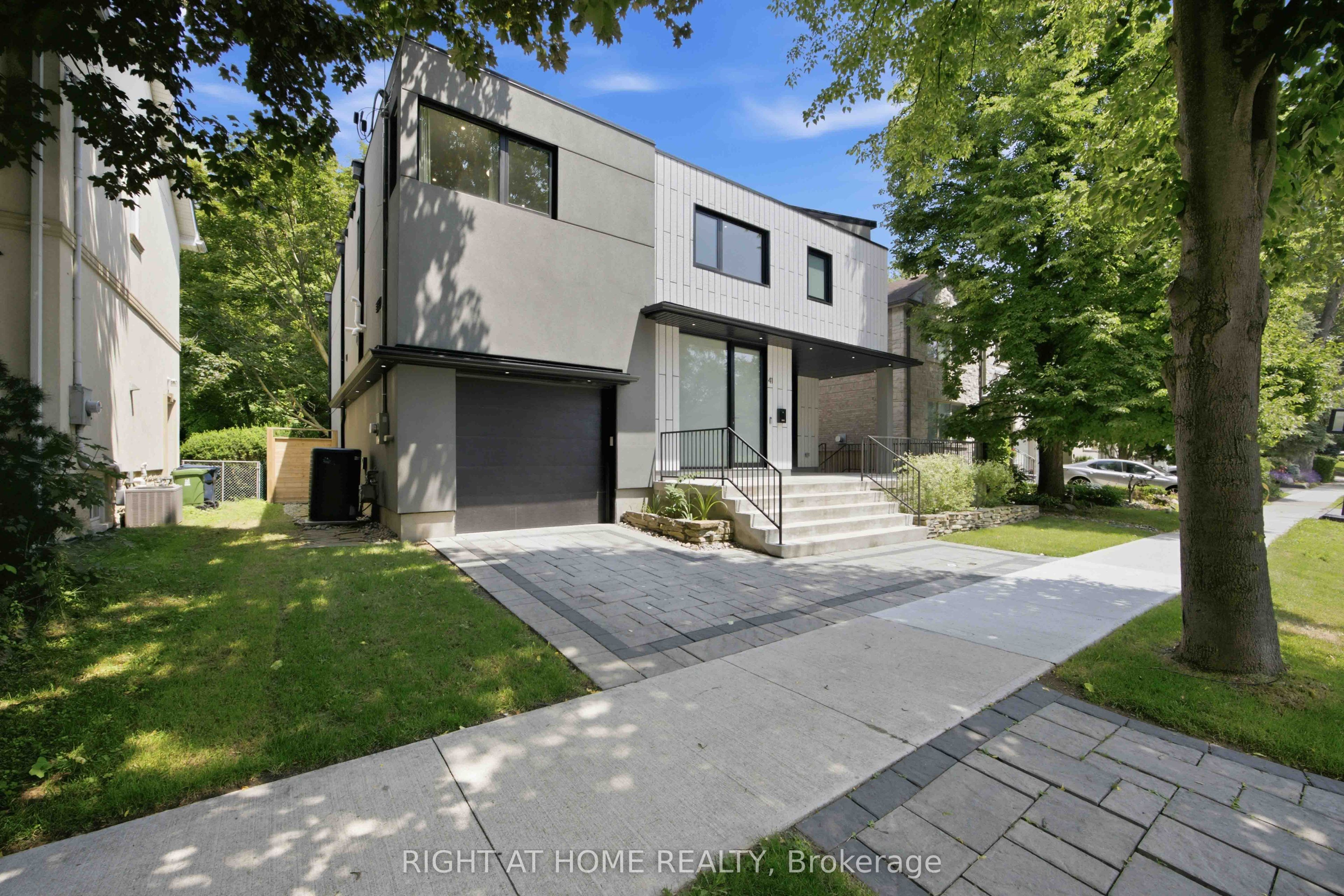 41 Bonnyview Drive, Toronto, ON M8Y 3G7 photo 3