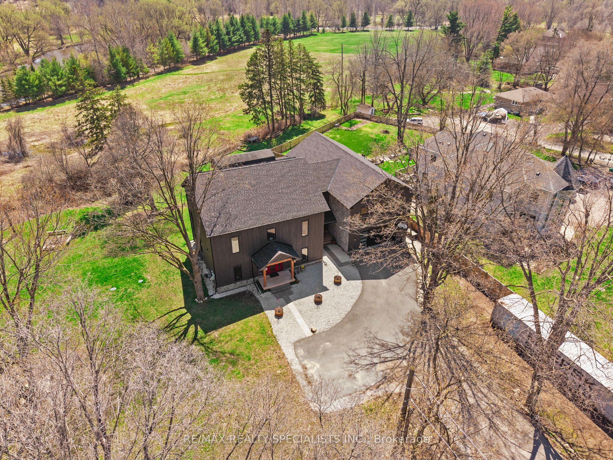 2977 Bovaird Drive W, Brampton, ON L6X 0G4 photo 2