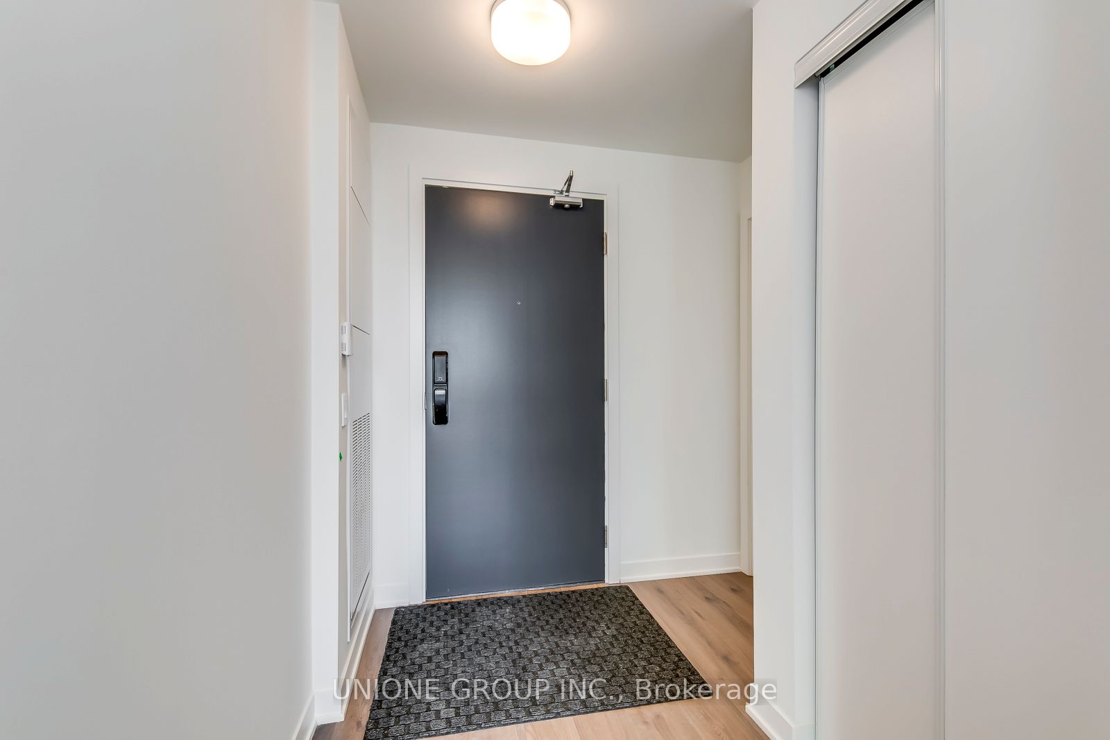 405 Dundas Street W 407, Oakville, ON L6M 5P9 photo 5