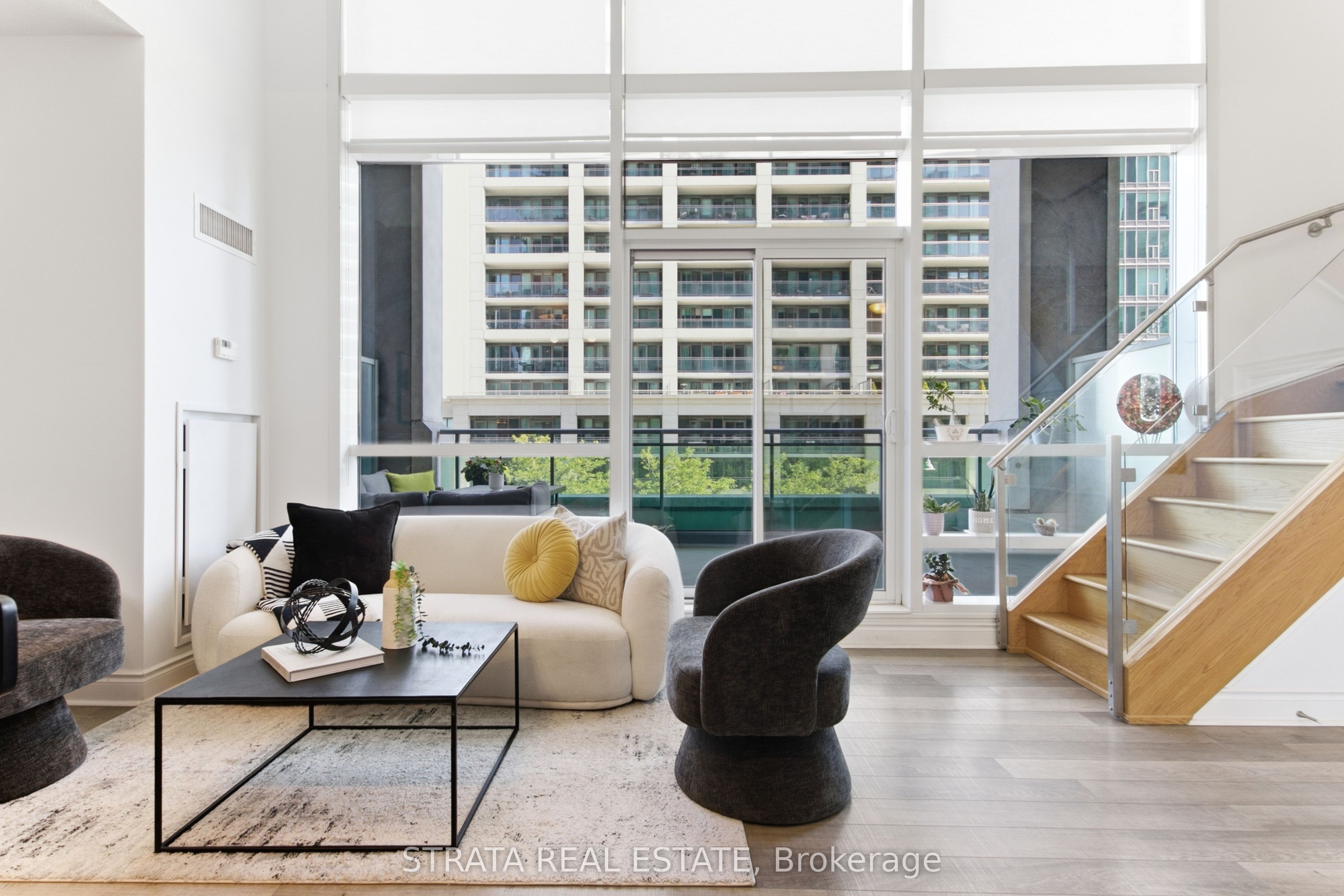 16 Brookers Lane 206, Toronto, ON M8V 0A5 photo 2