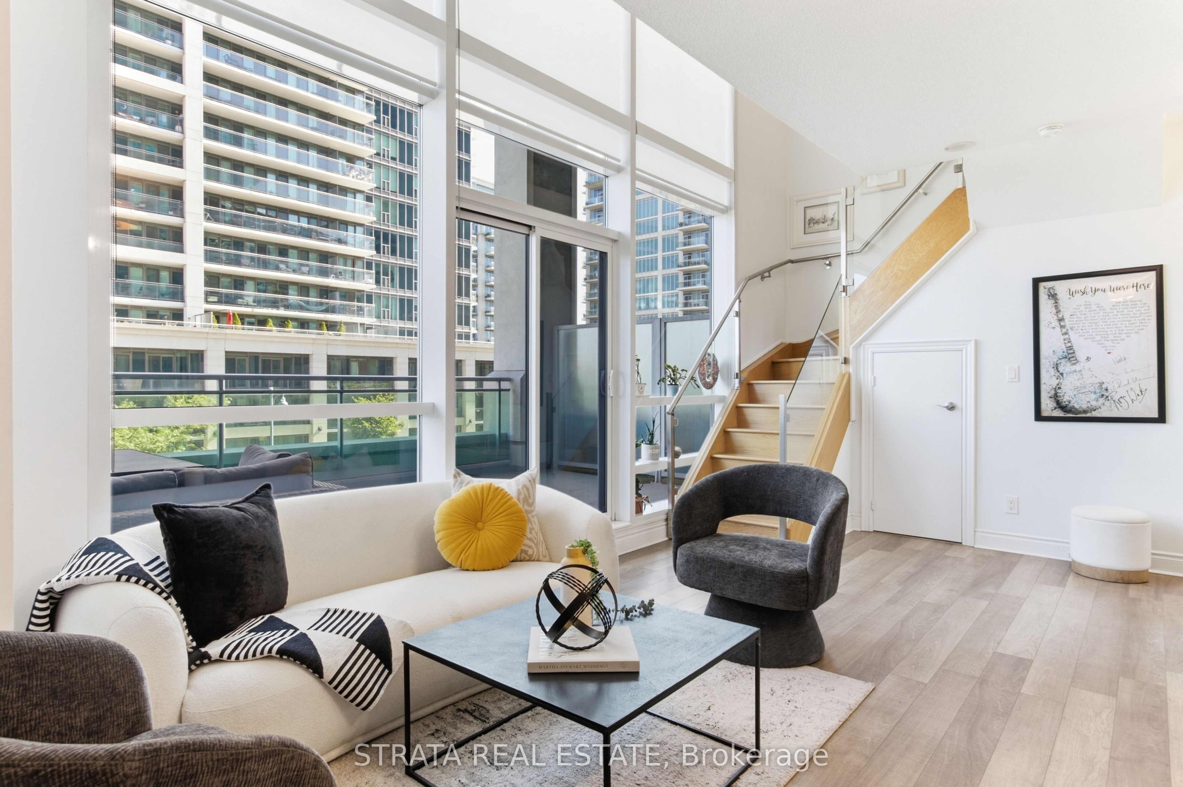 16 Brookers Lane 206, Toronto, ON M8V 0A5 photo 5