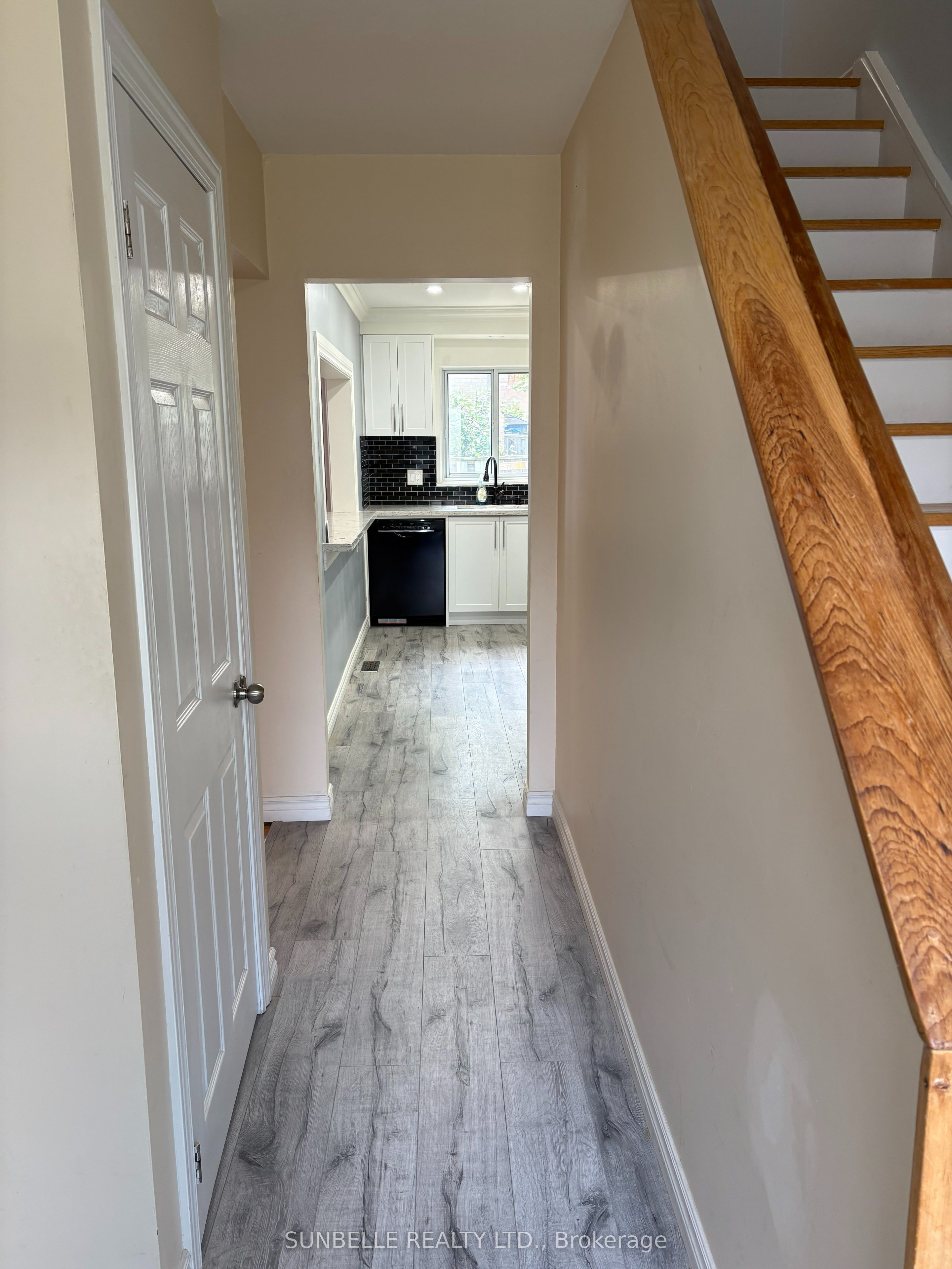 42 Fleetwood Crescent, Brampton, ON L6T 2E5 photo 3