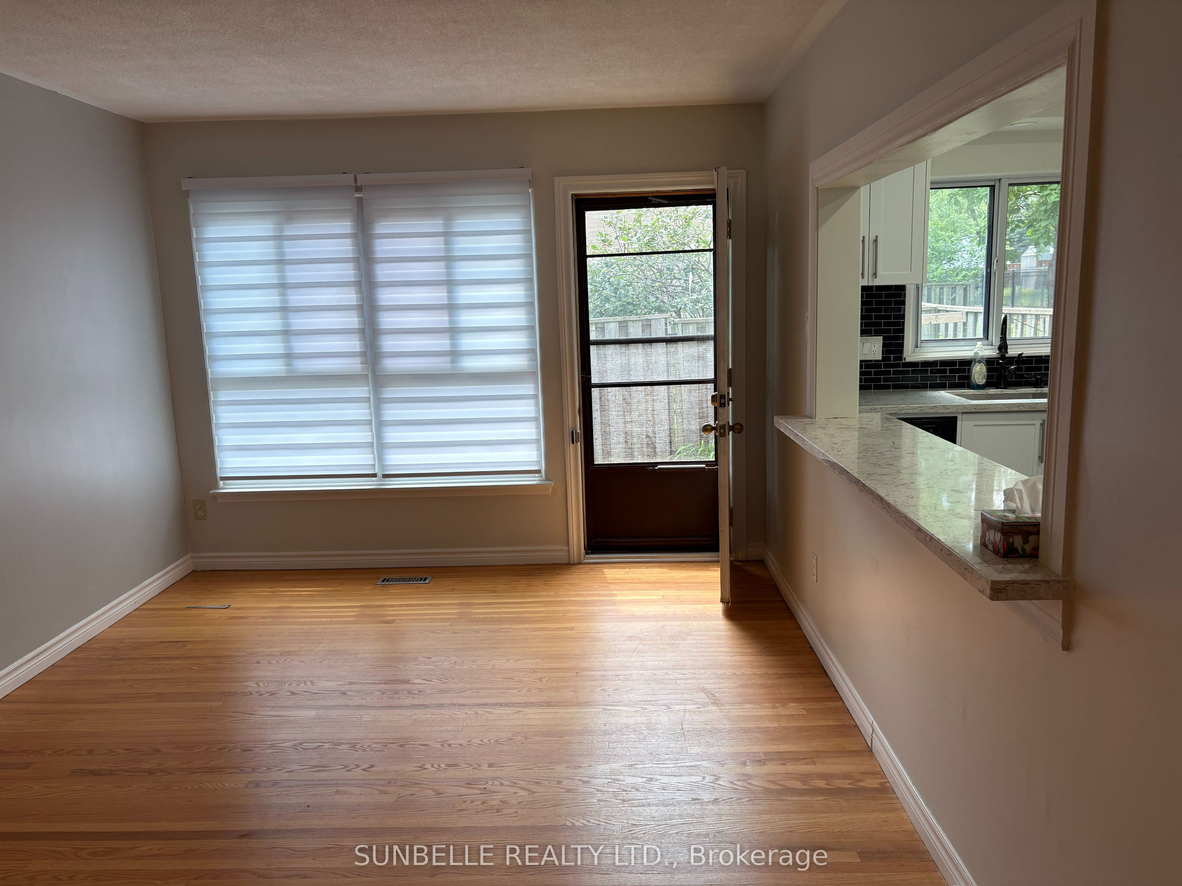 42 Fleetwood Crescent, Brampton, ON L6T 2E5 photo 4