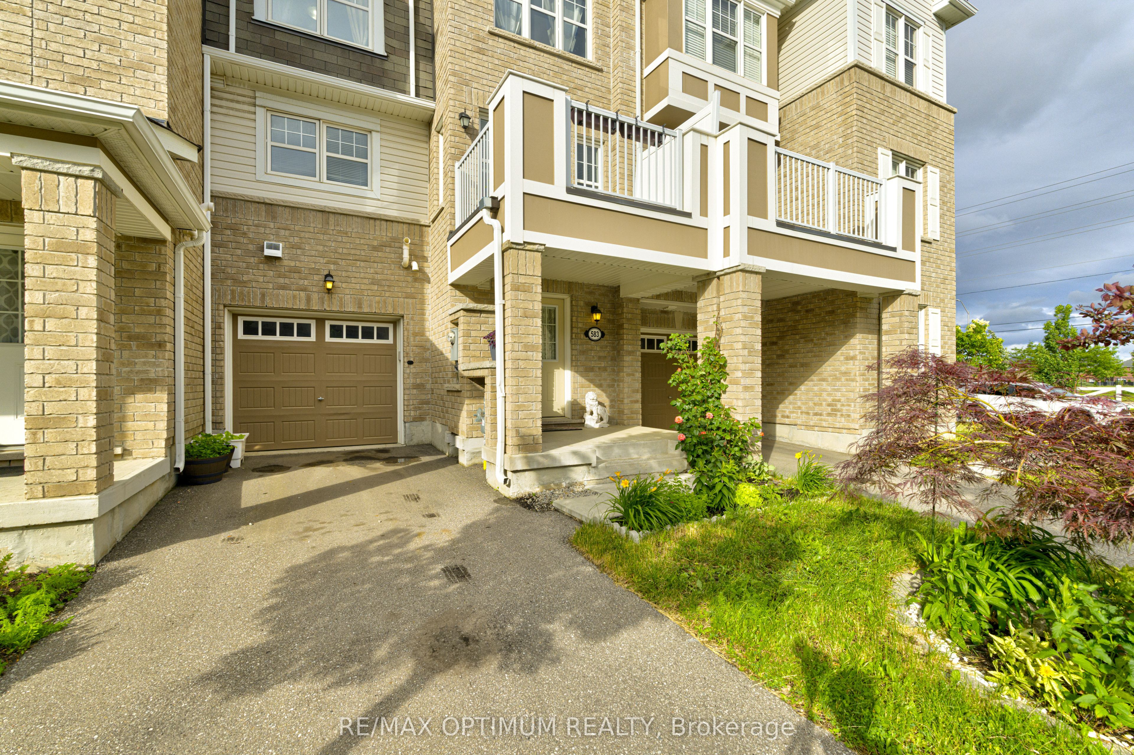 583 Laking Terrace, Milton, ON L9T 0Y8 photo 2