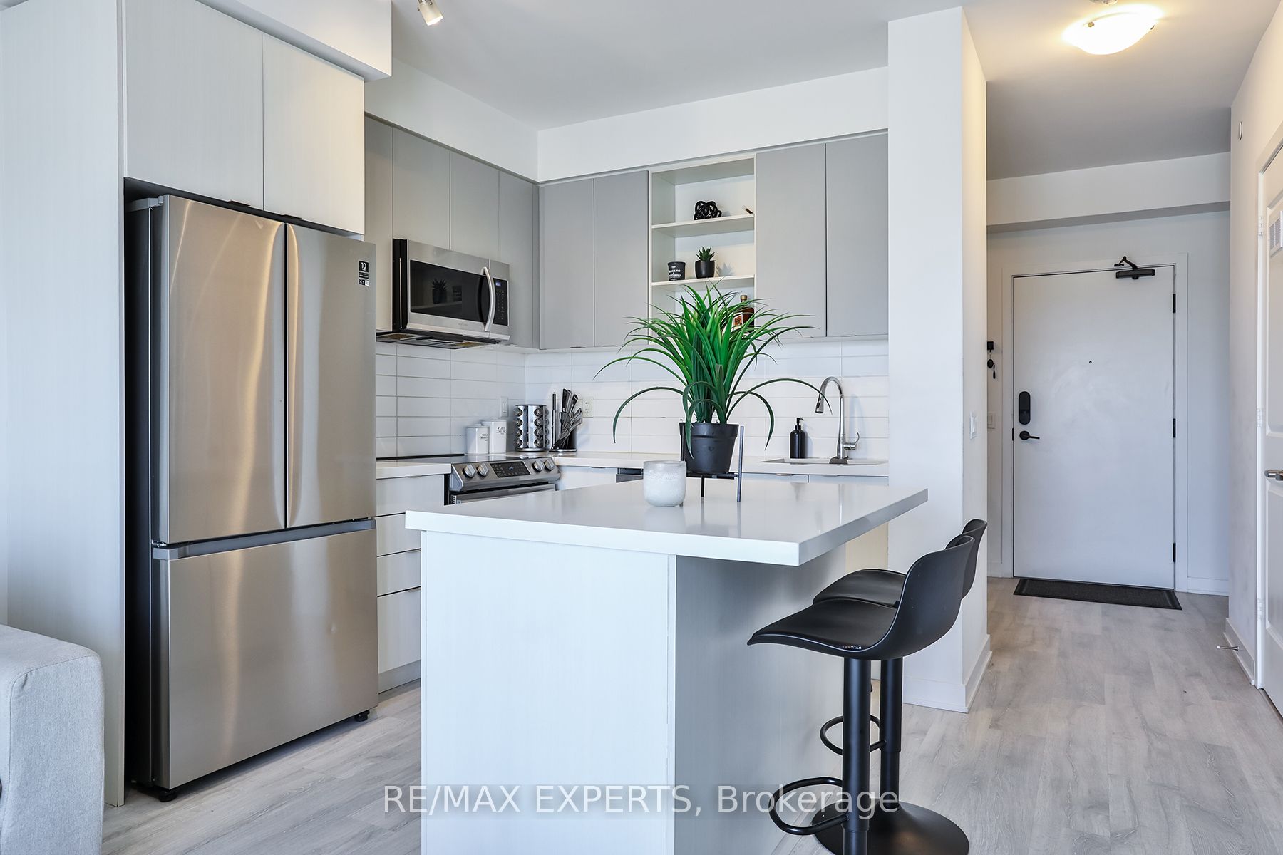4675 Metcalfe Avenue 2108, Mississauga, ON L5M 0Z8 photo 3