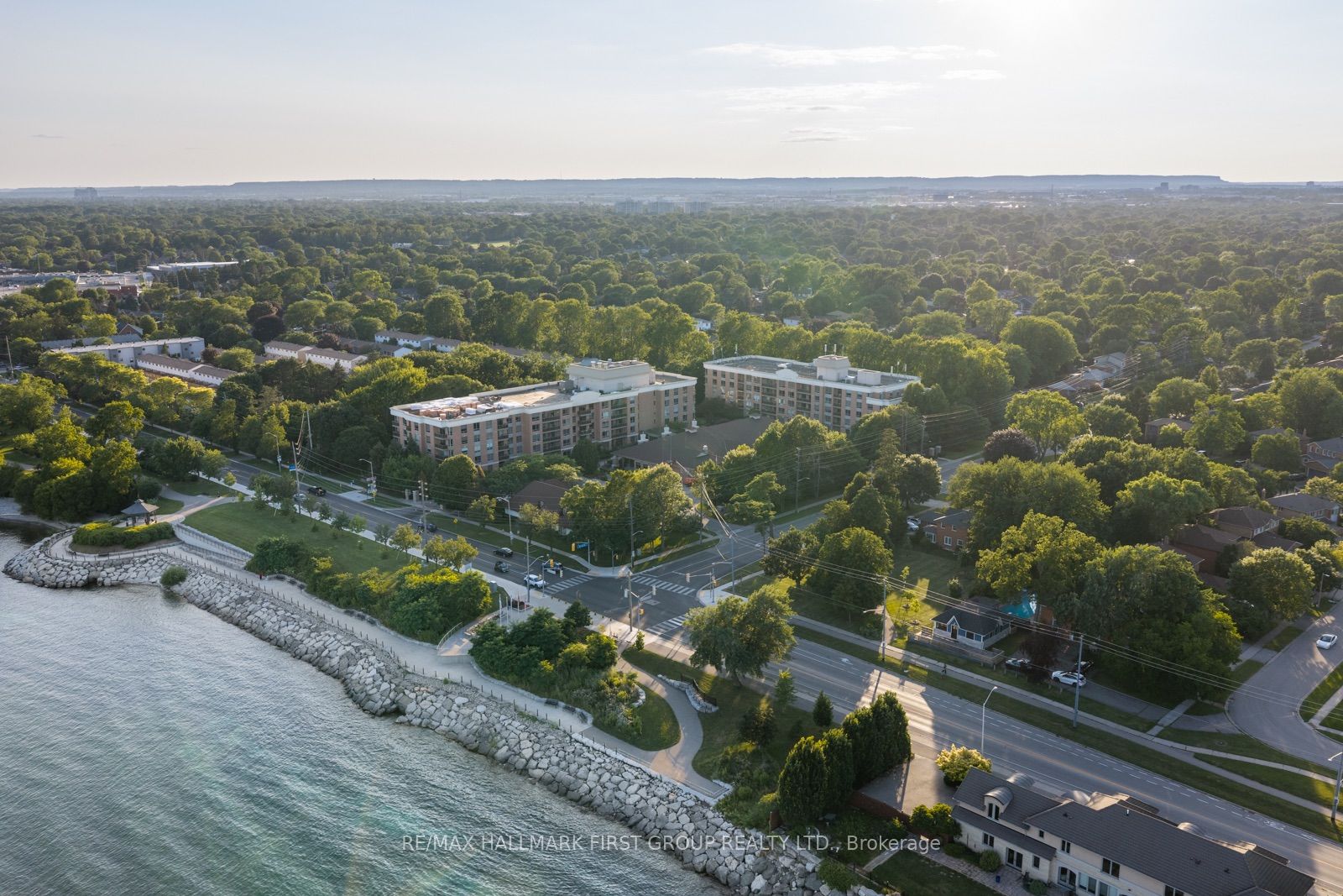 100 Burloak Drive 1314, Burlington, ON L7L 6P6