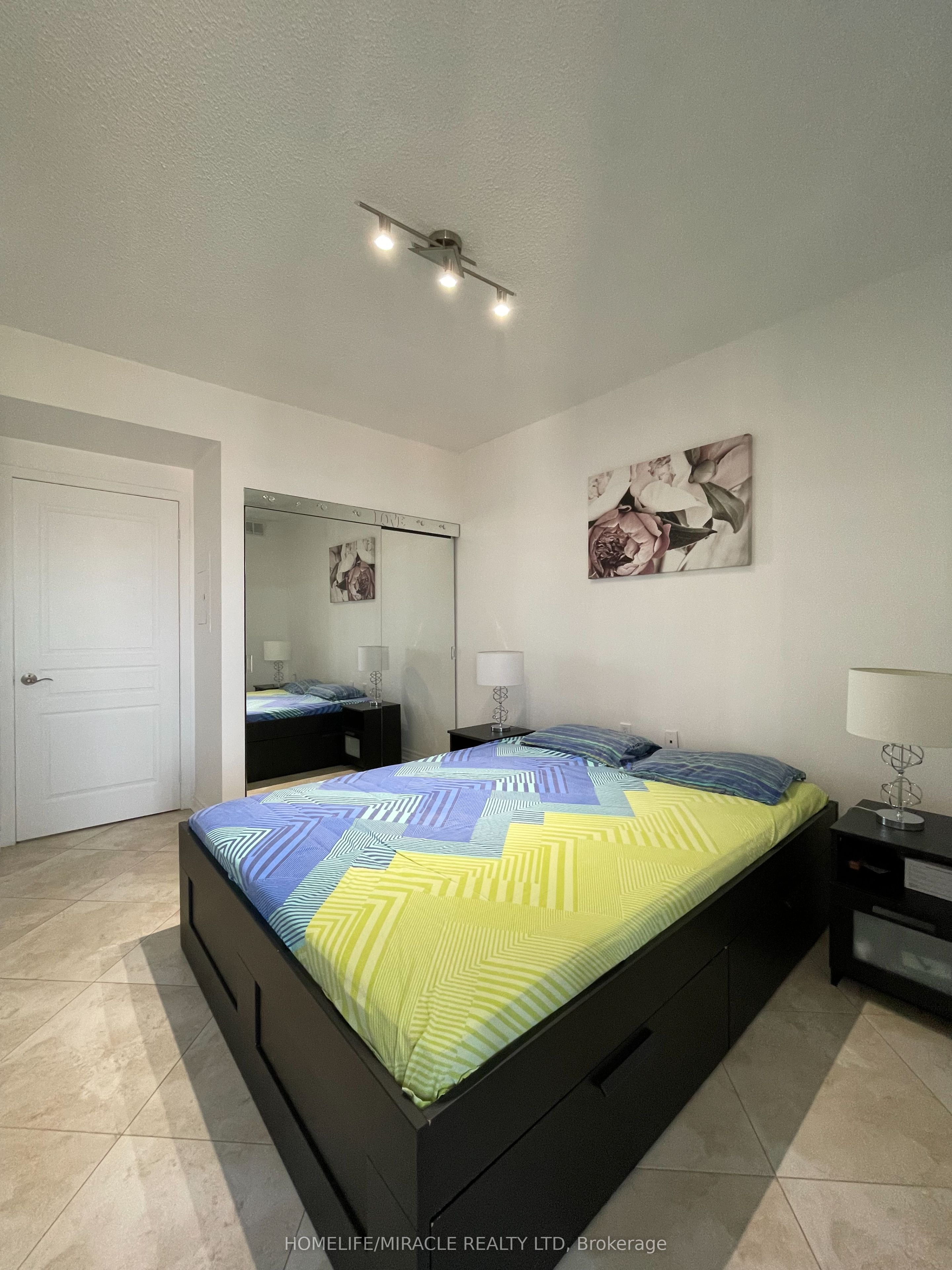 200 Burnhamthorpe Road E 1202, Mississauga, ON L5A 4L4 photo 5