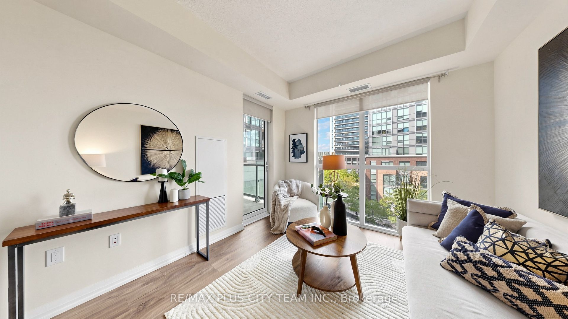 50 Thomas Riley Road 423, Toronto, ON M9B 0C5 photo 2