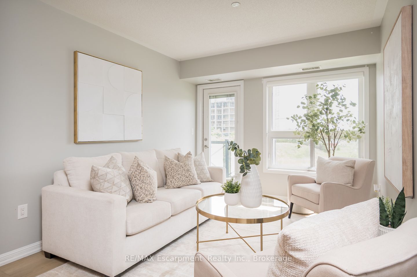 1045 Nadalin Heights 307, Milton, ON L9T 8R5 photo 4