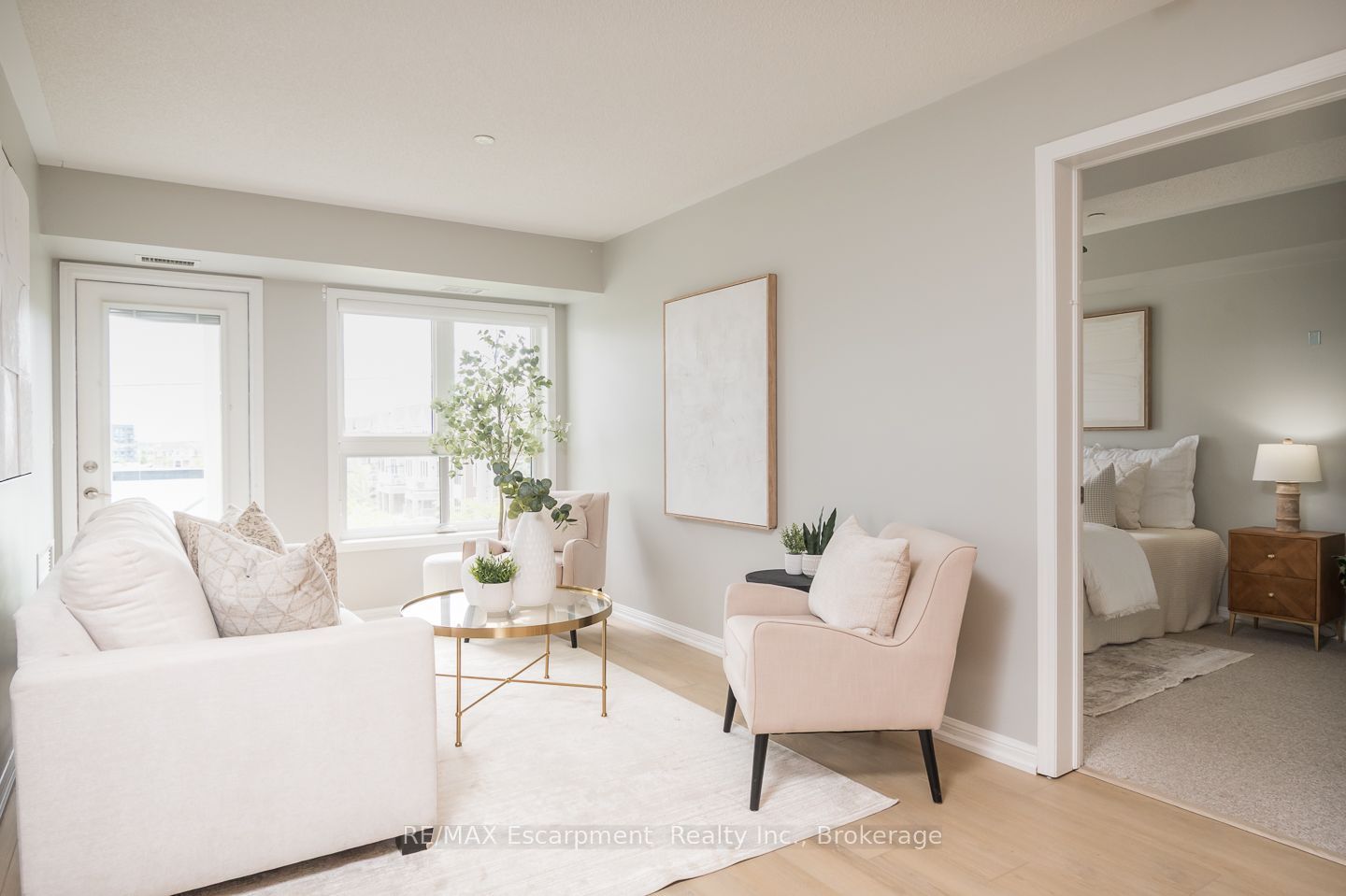 1045 Nadalin Heights 307, Milton, ON L9T 8R5 photo 5