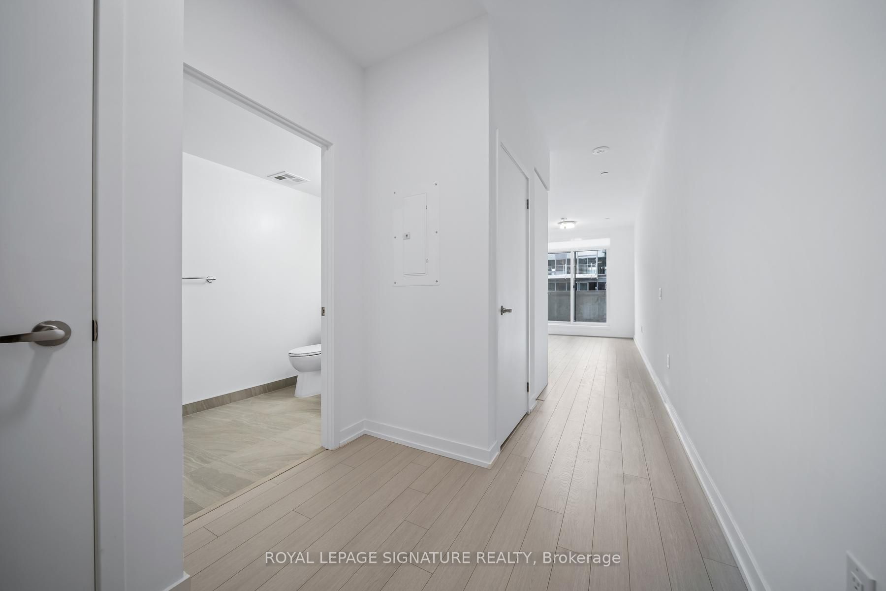 4010 Eglinton Avenue W 714, Toronto, ON M9A 0G5 photo 4